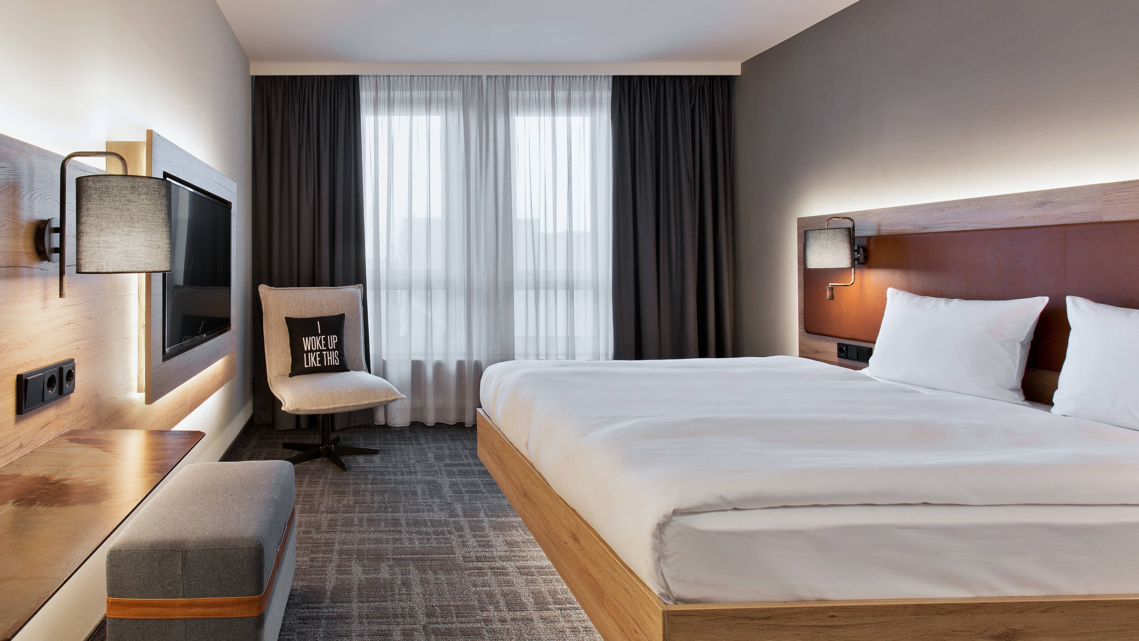 Moxy Sleeper - Image 1