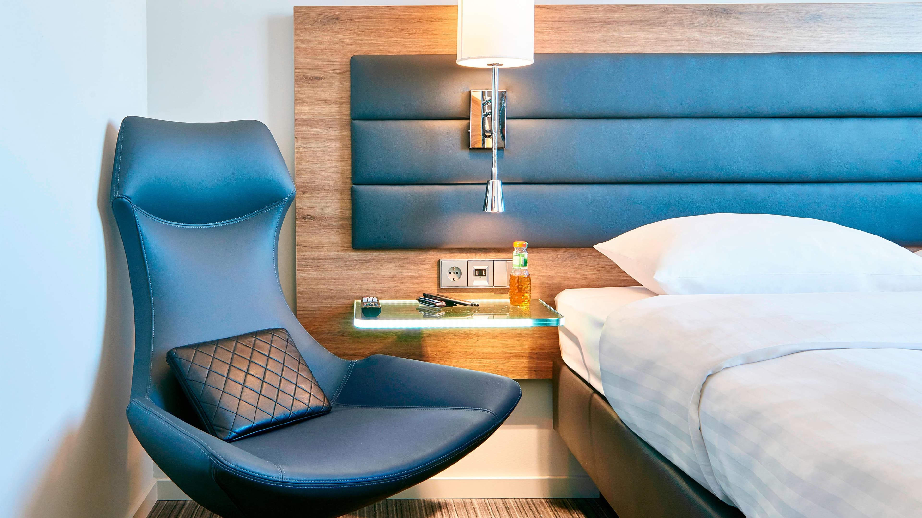 Moxy Queen Sleeper - Image 2