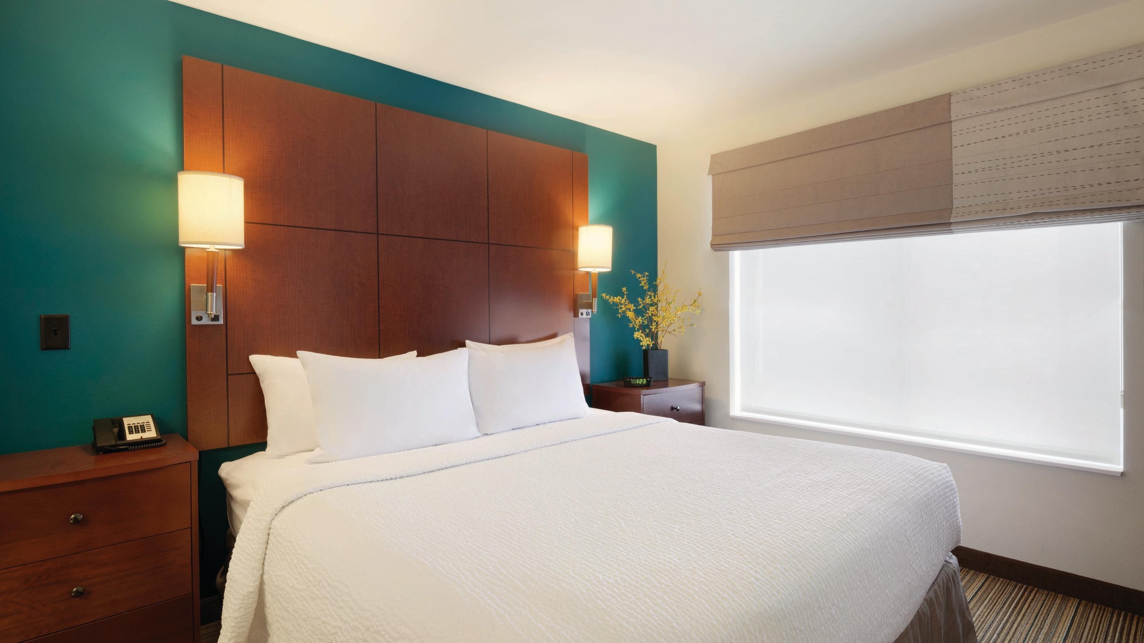 1 Bedroom Suite - Image 3