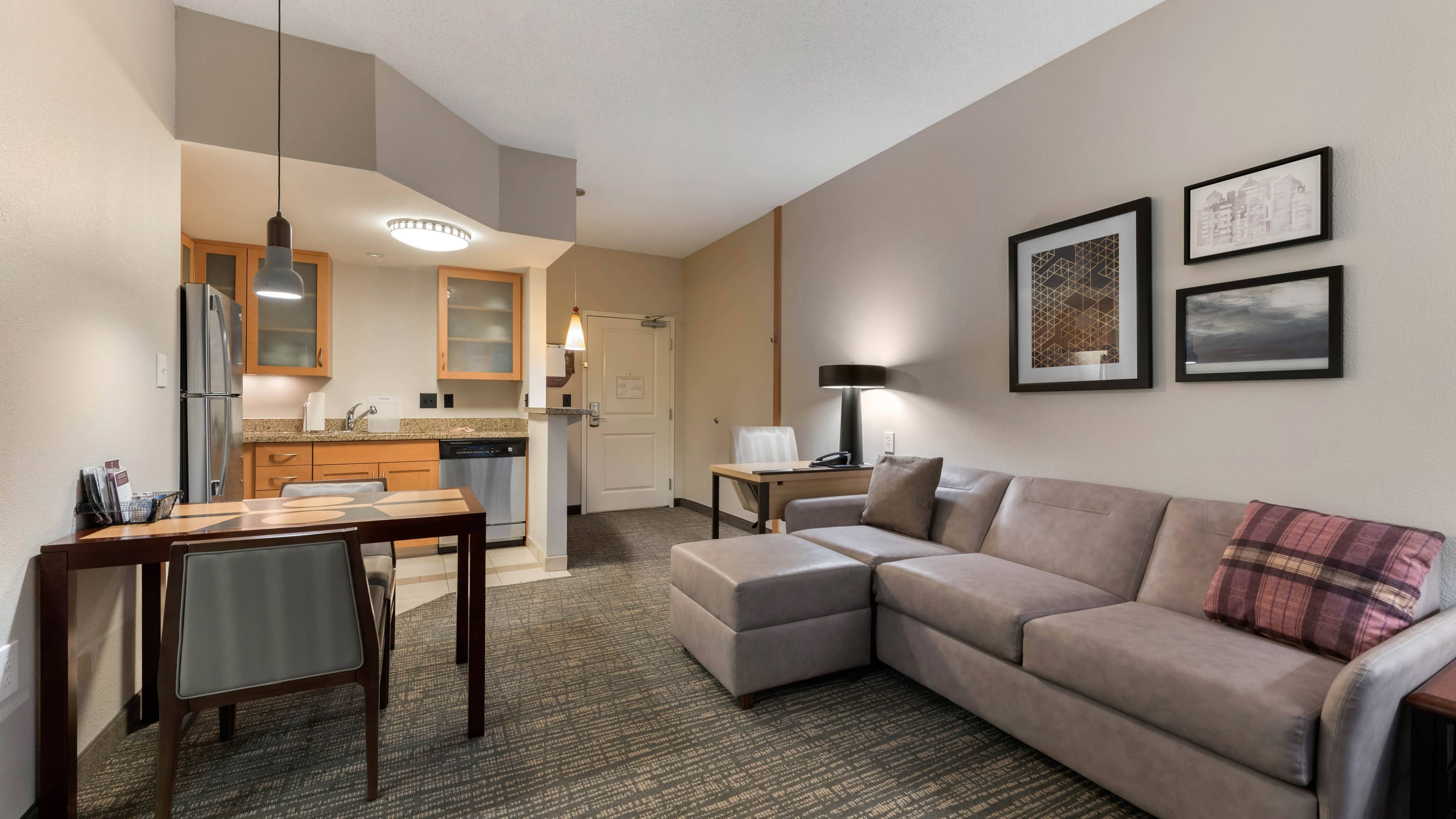 1 Bedroom Suite - Image 6