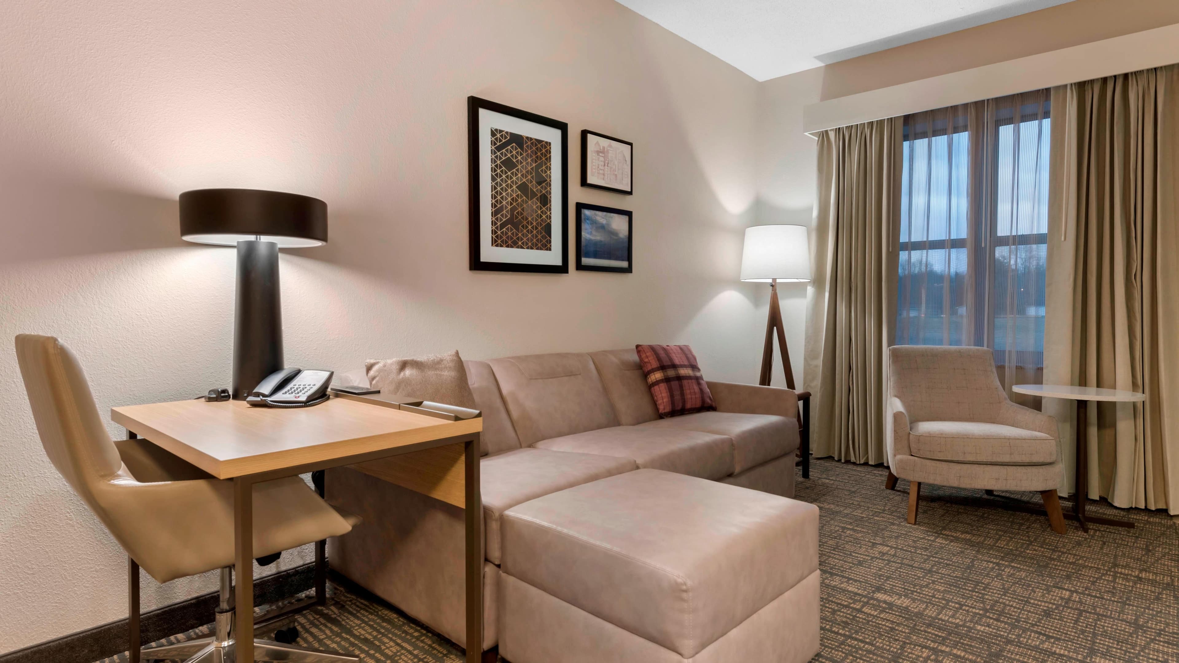 1 Bedroom Suite - Image 1