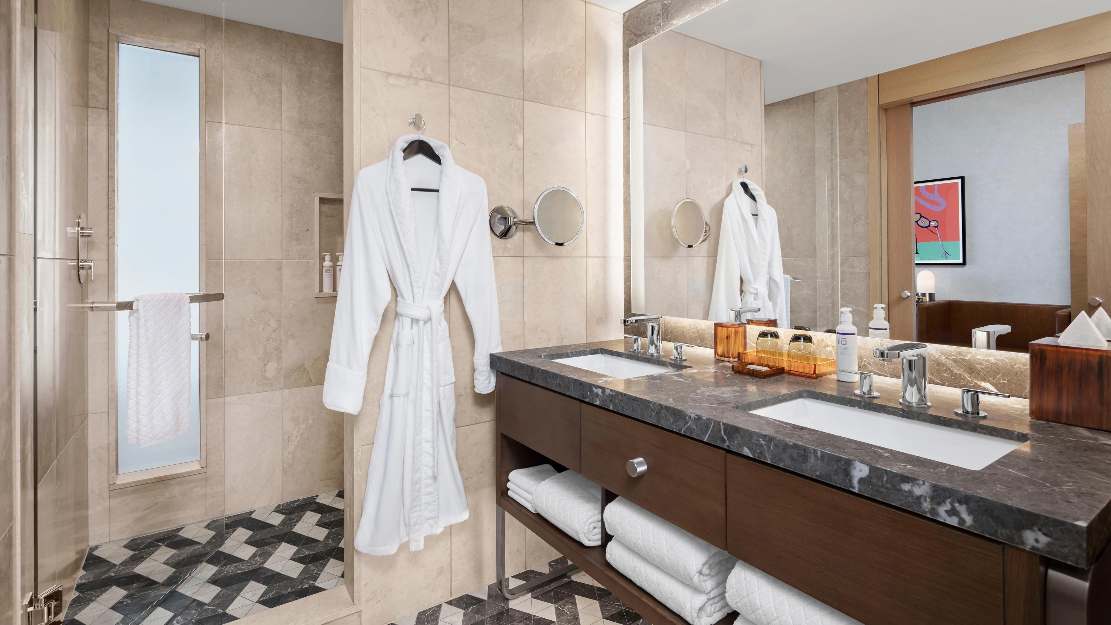 Deluxe Guest room - Image 2