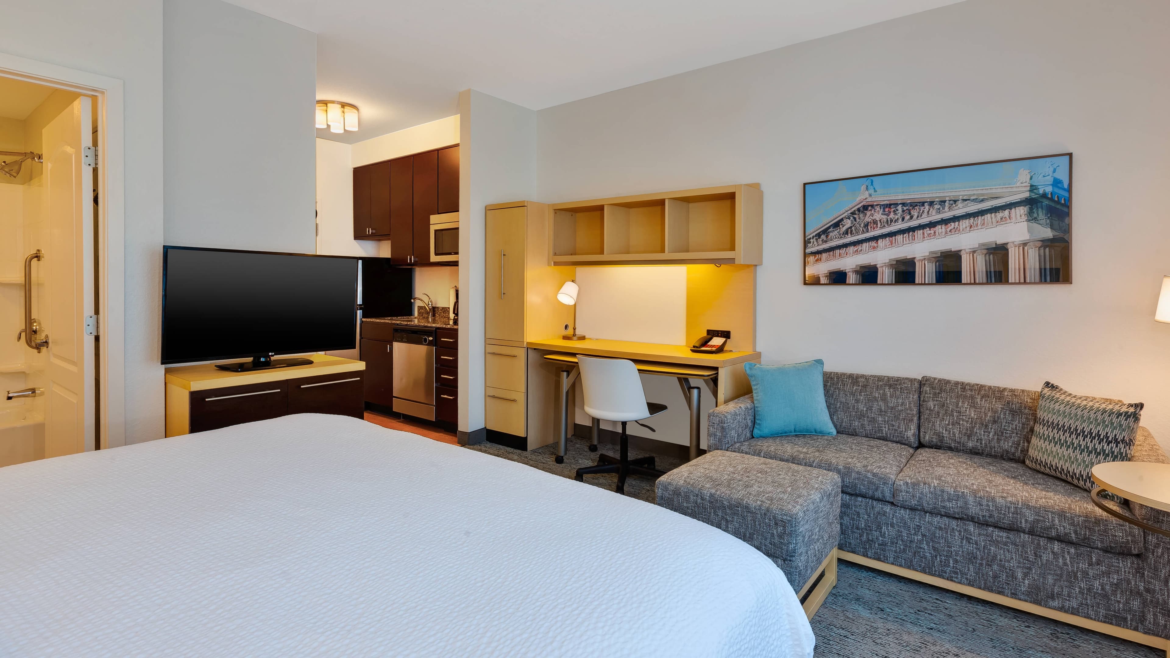 Studio King - Image 2