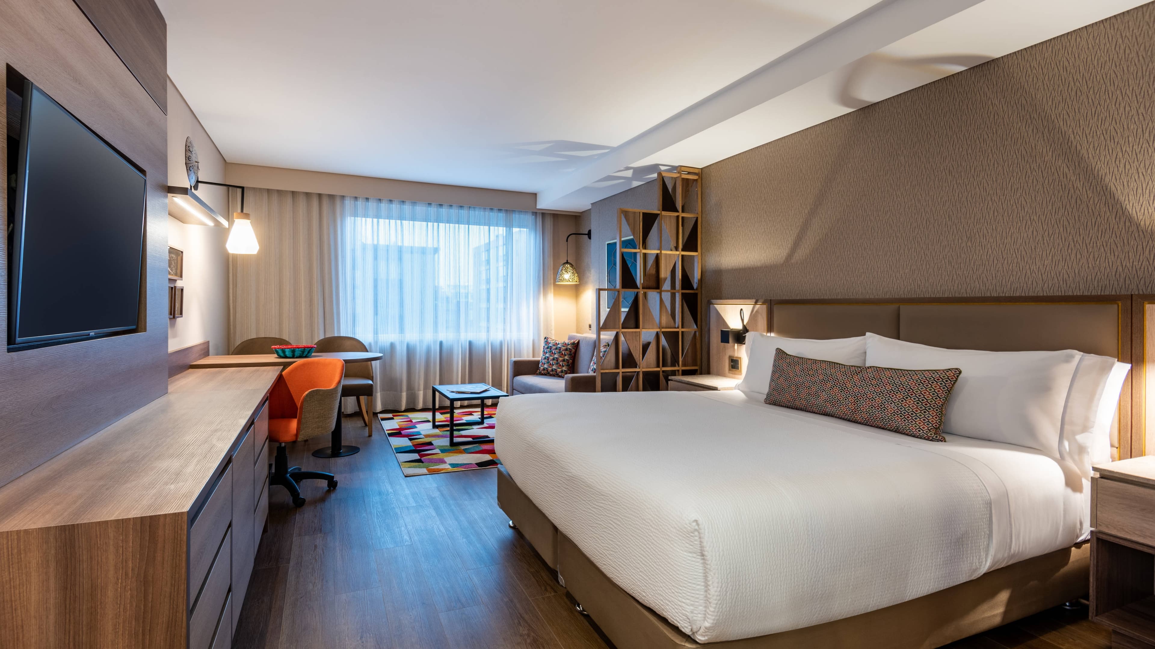 Studio Suite - Image 2