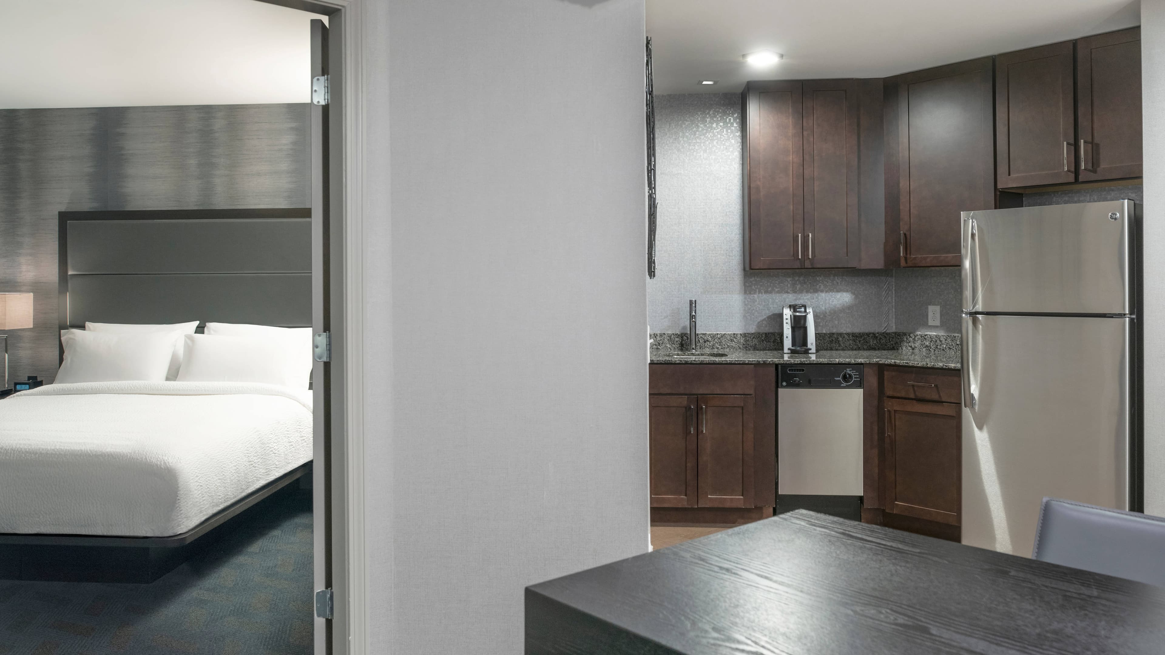 1 Bedroom Suite - Image 3