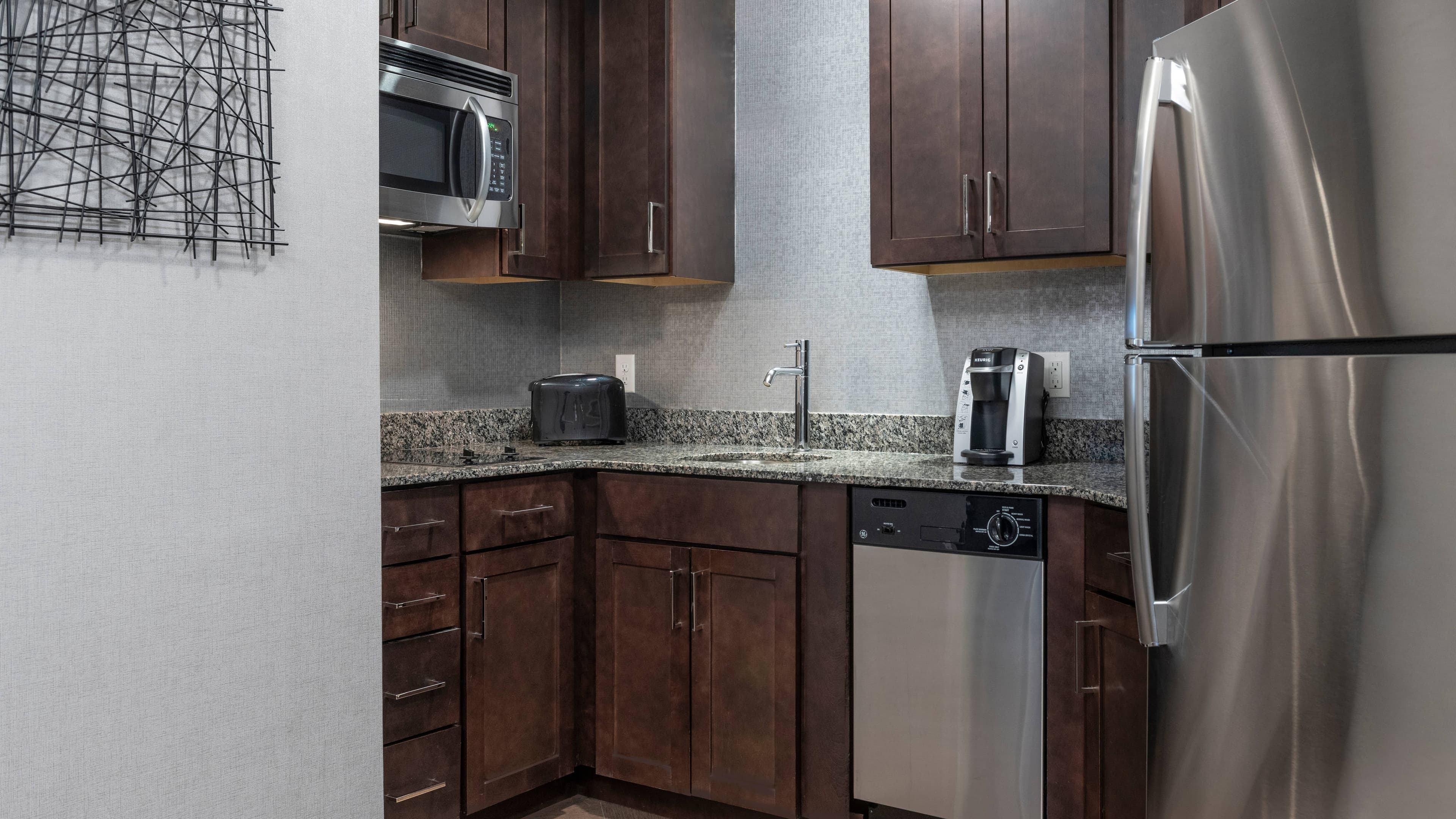 1 Bedroom Suite - Image 6