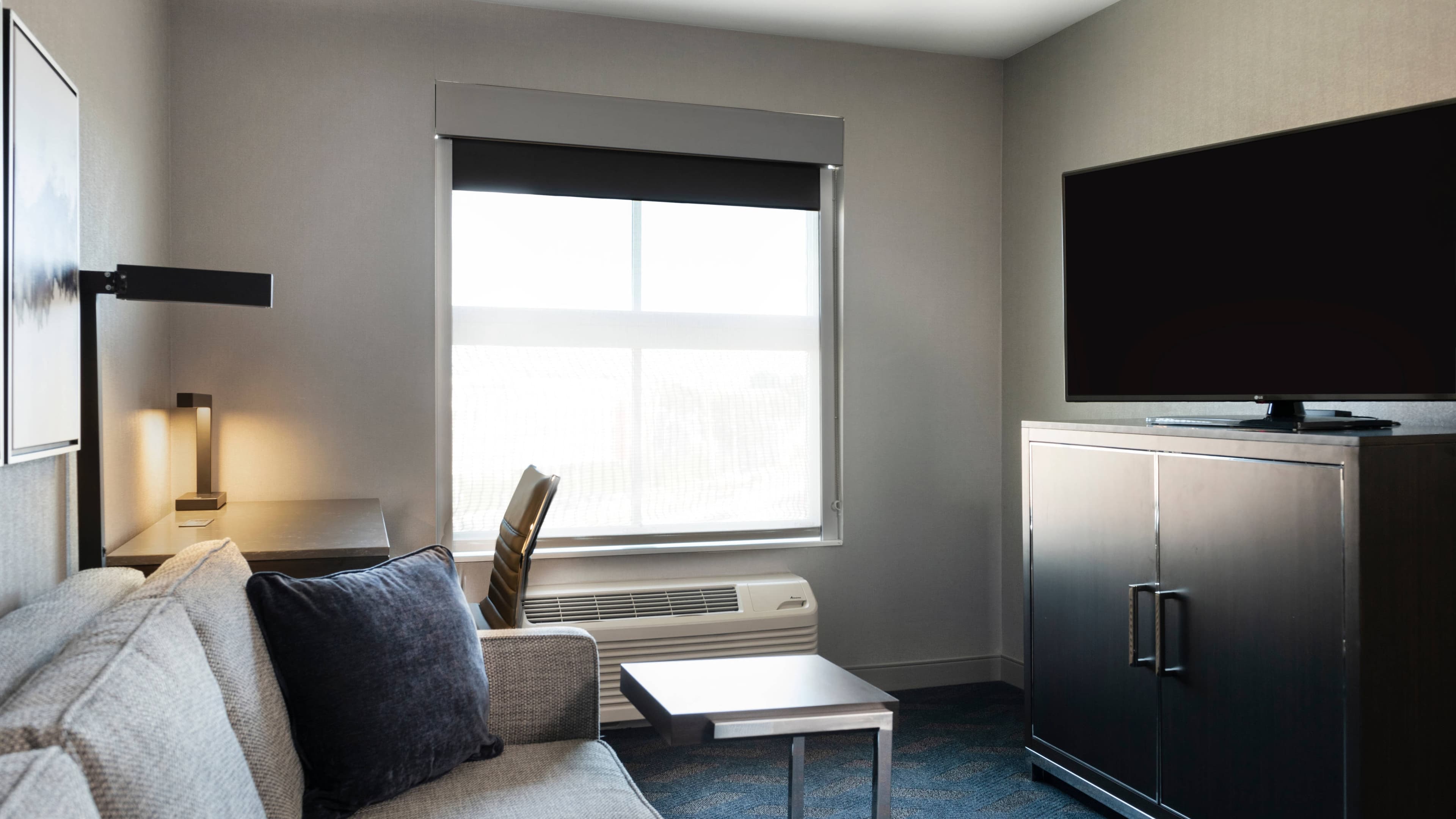 1 Bedroom Suite - Image 2