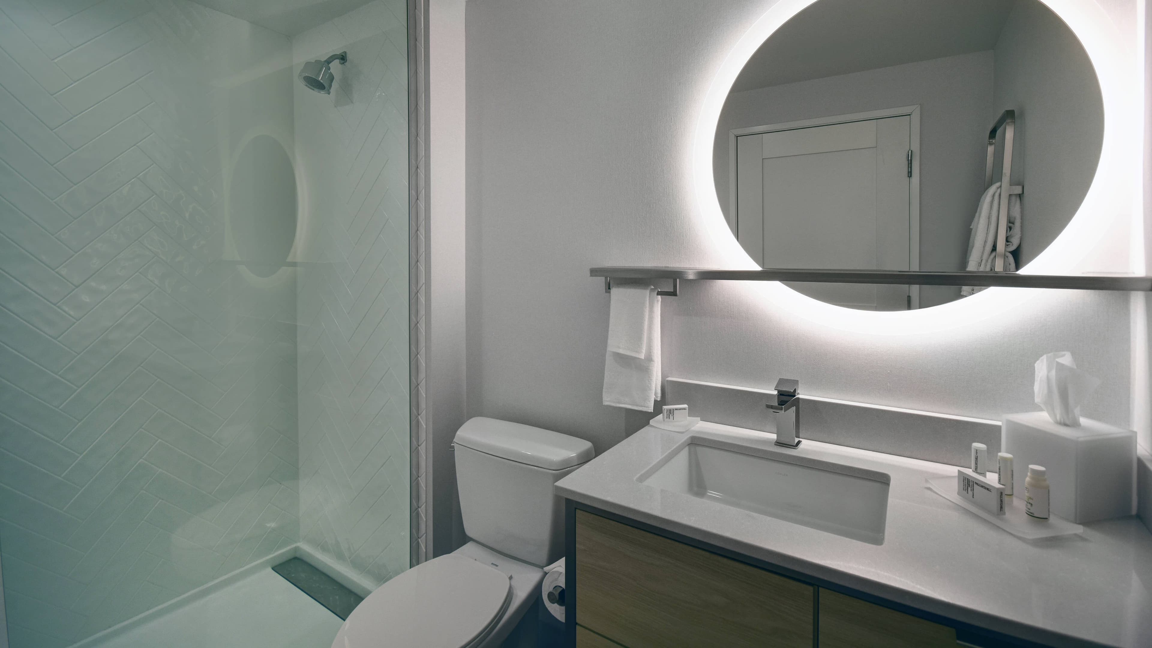 1 Bedroom Suite - Image 8