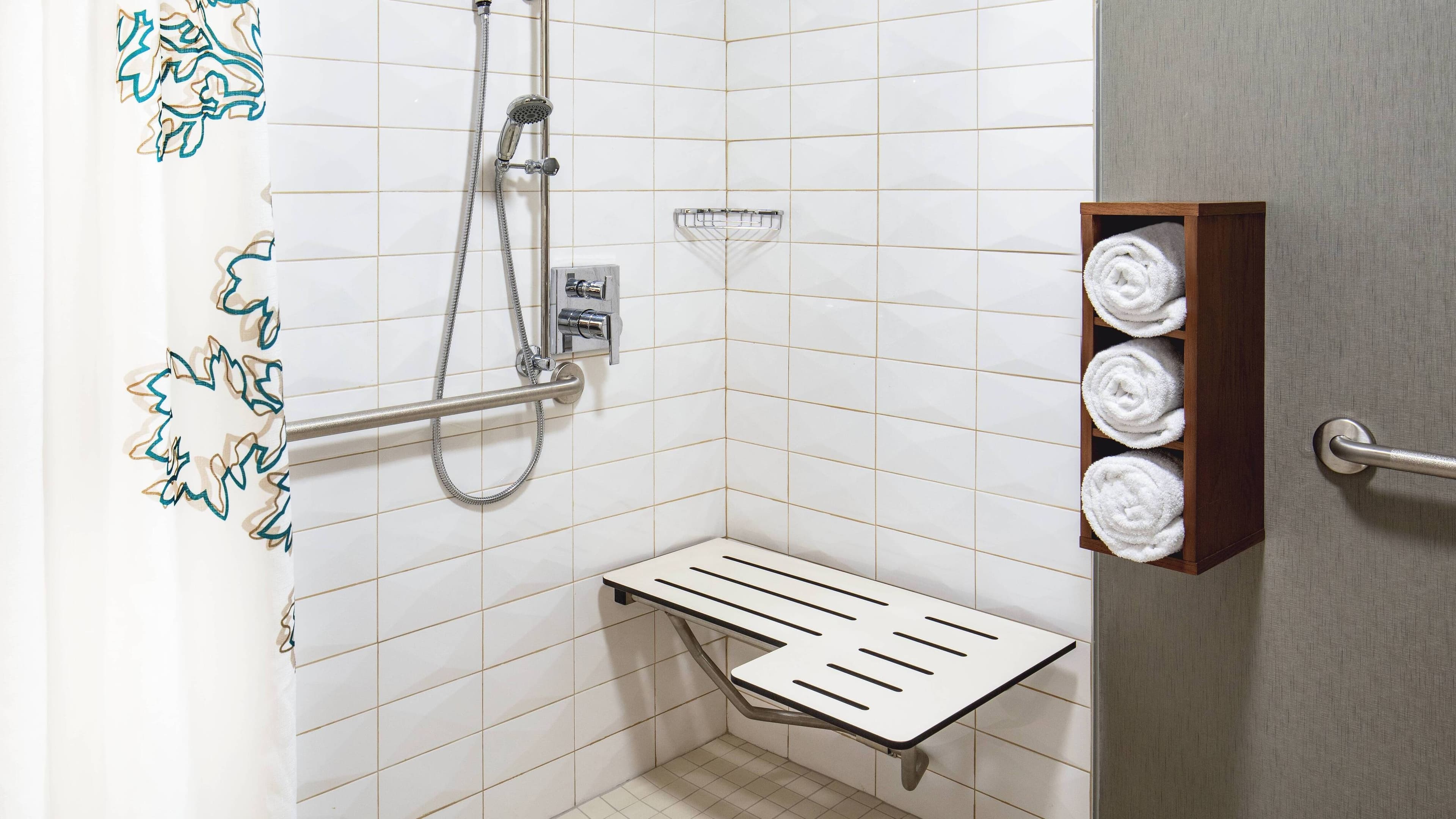 1 Bedroom Suite - Image 7