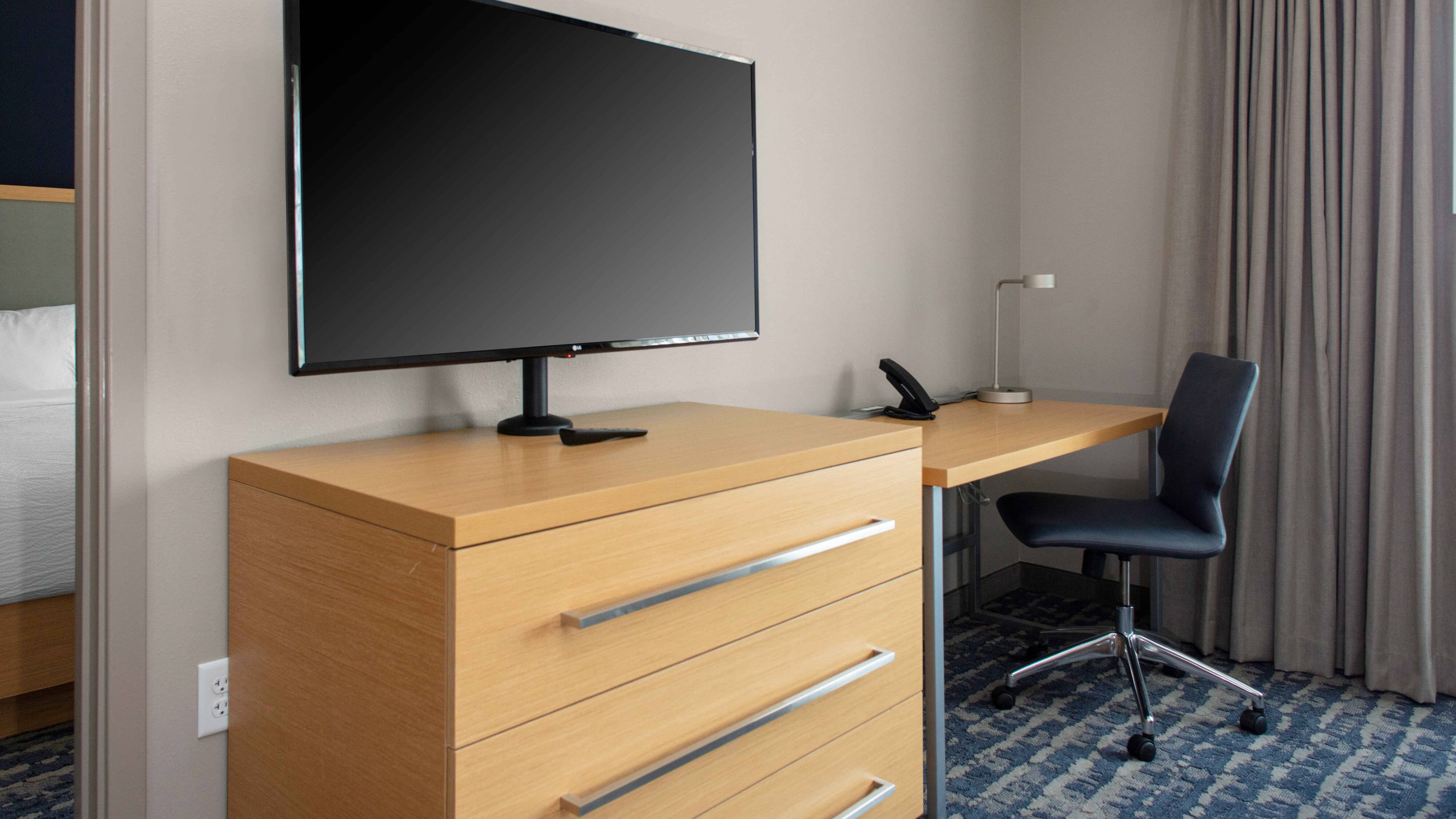 1 Bedroom Suite - Image 3