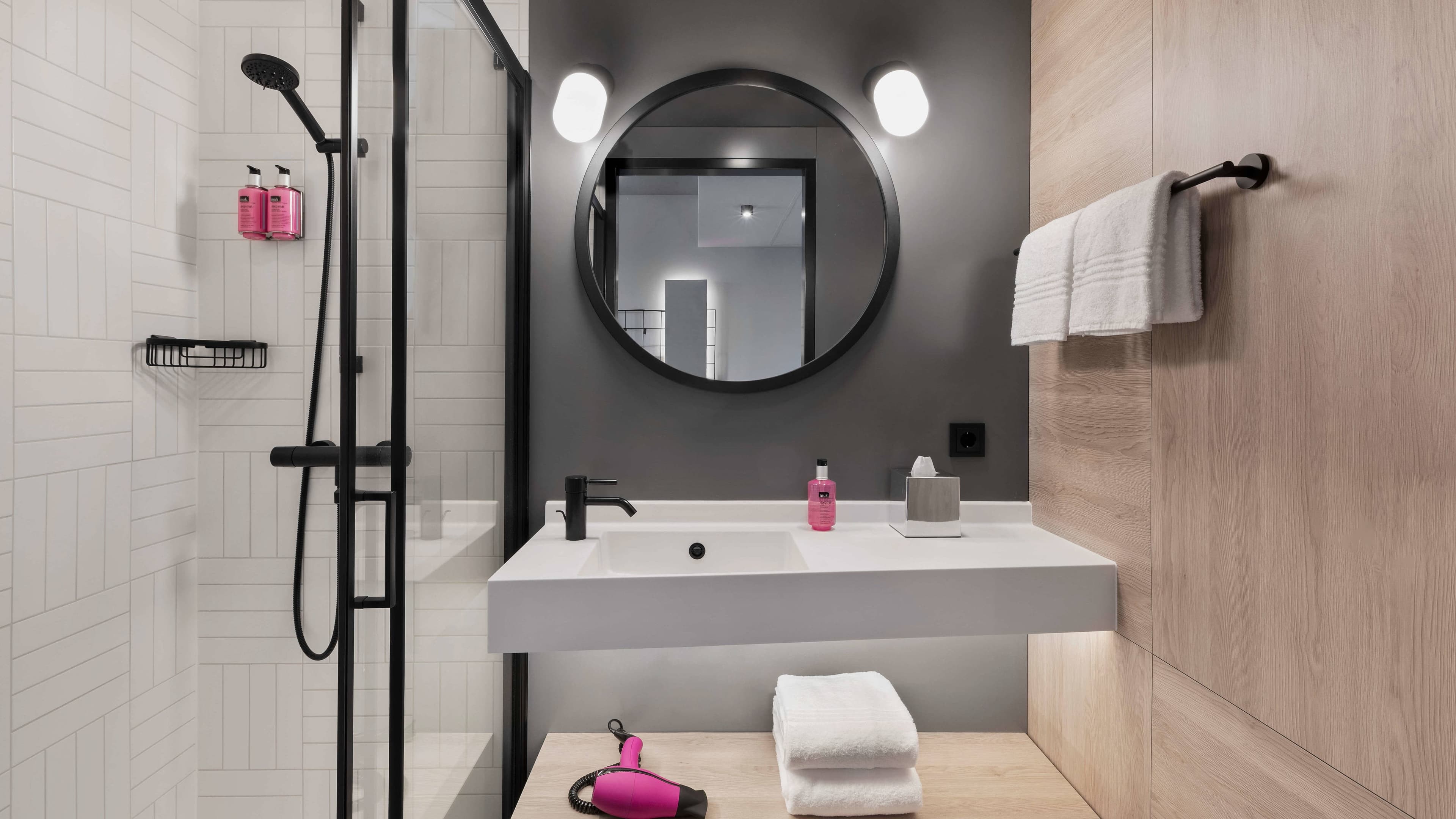 Moxy Sleeper - Image 11