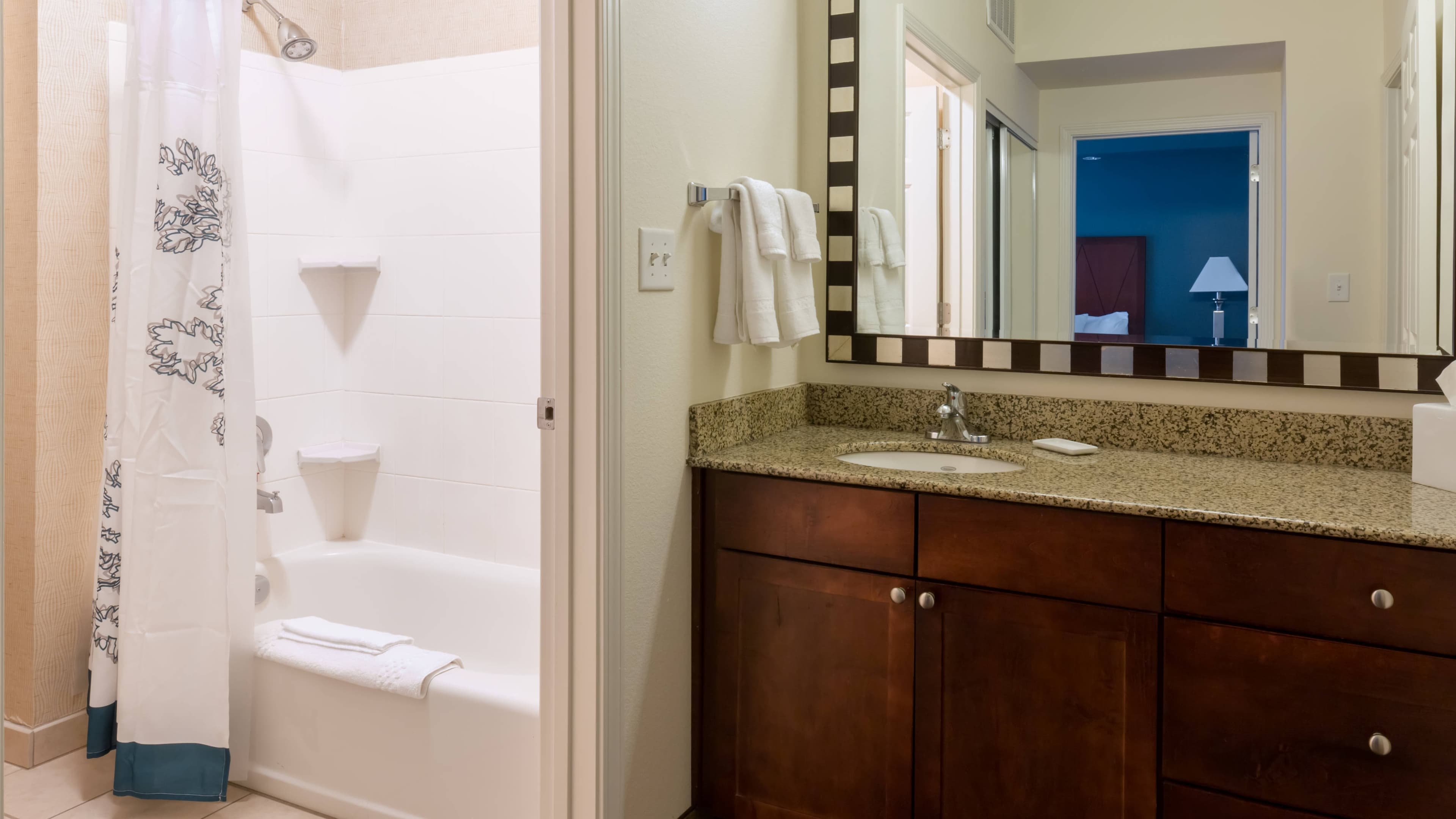 1 Bedroom Suite - Image 5