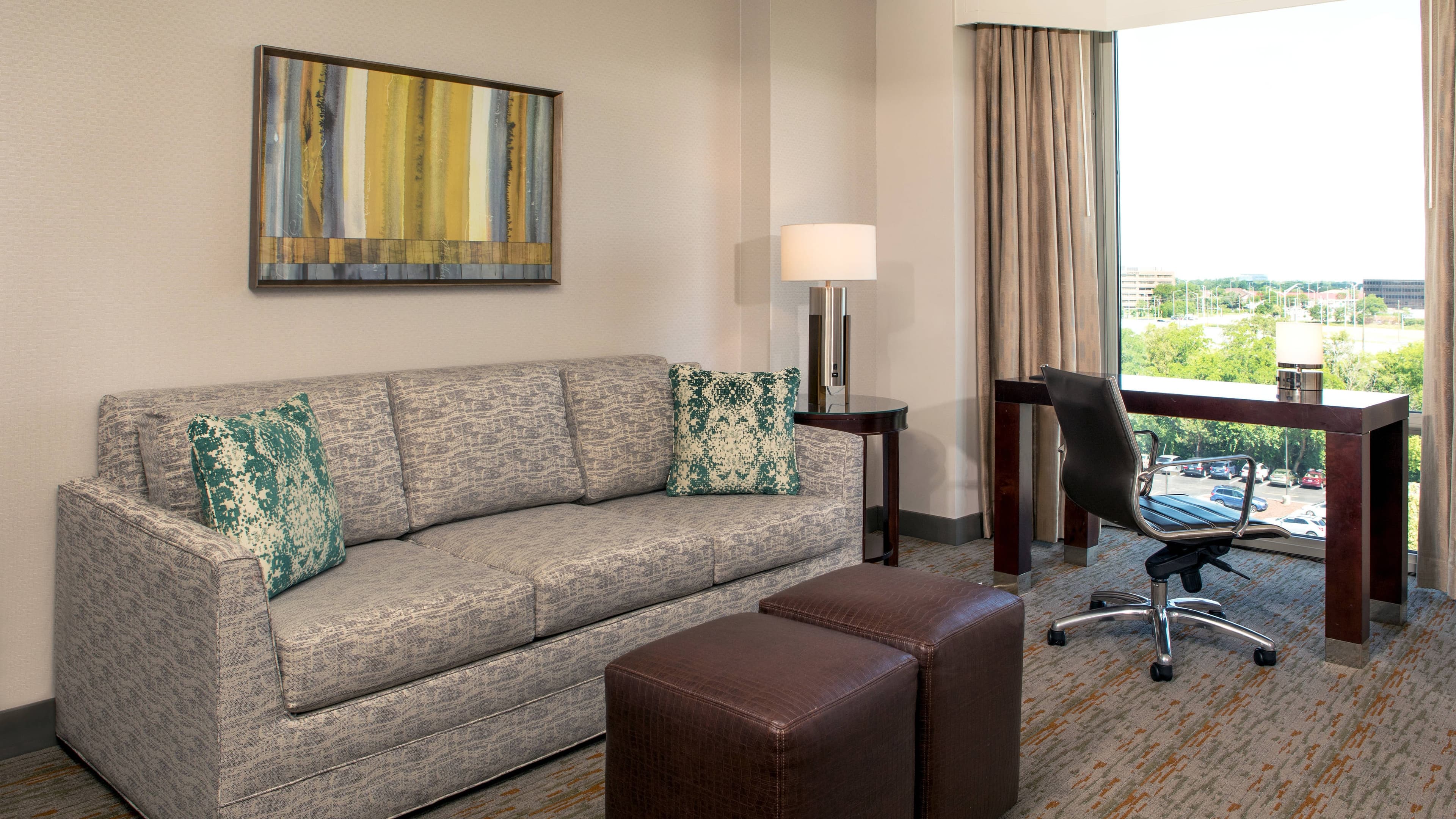 1 Bedroom Suite - Image 2