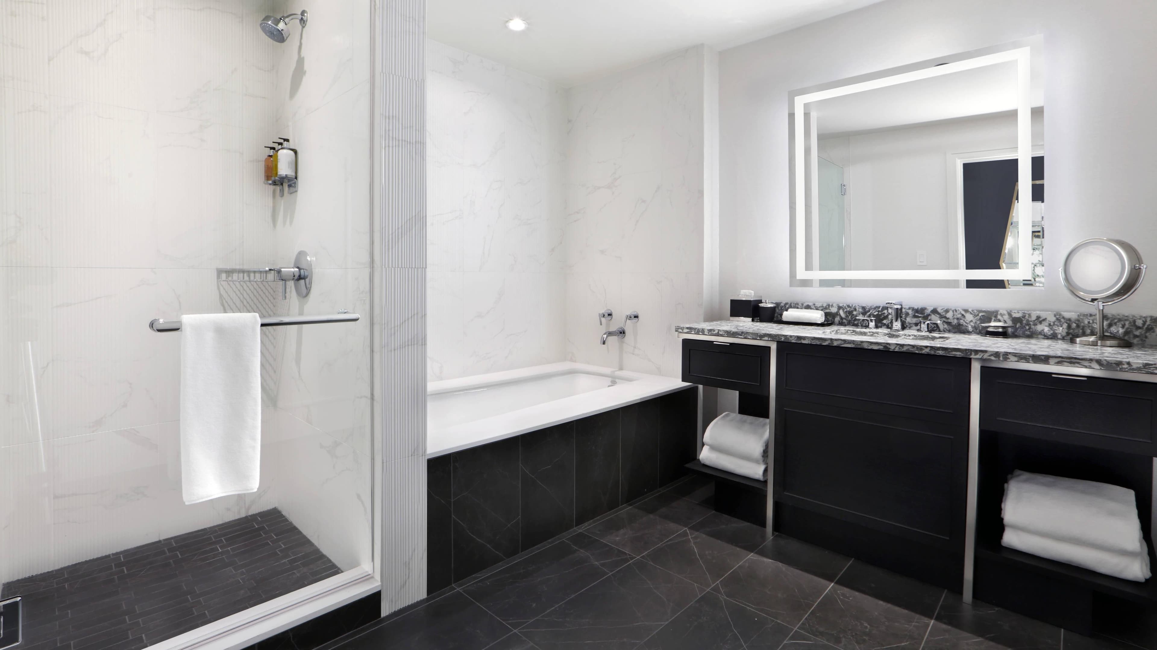 Deluxe King - Image 2