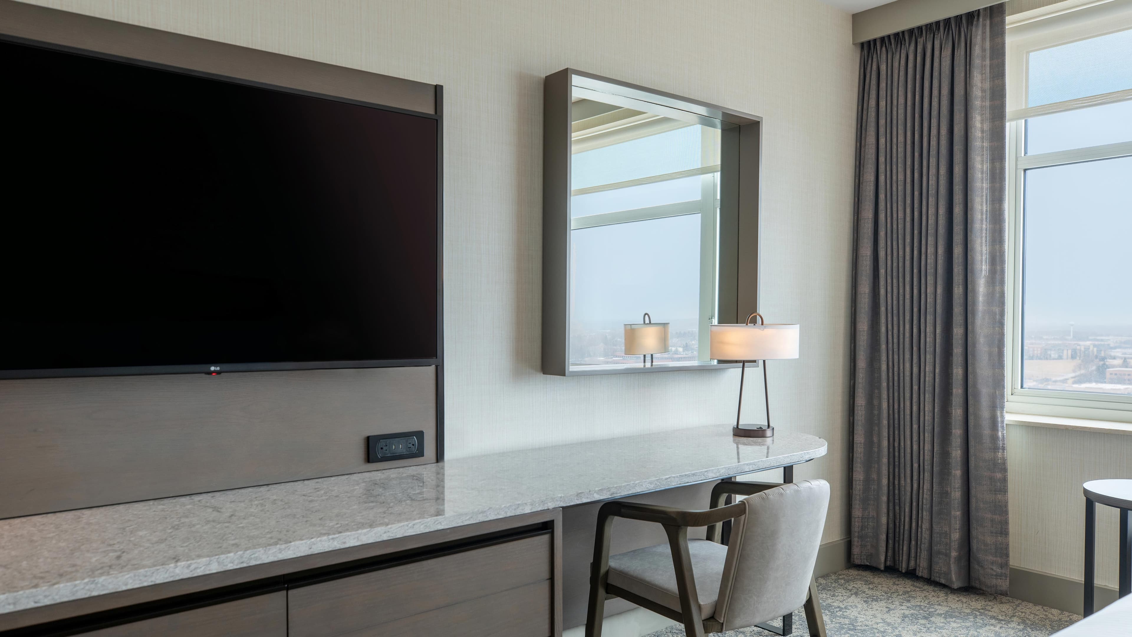 Traditional King - Image 5