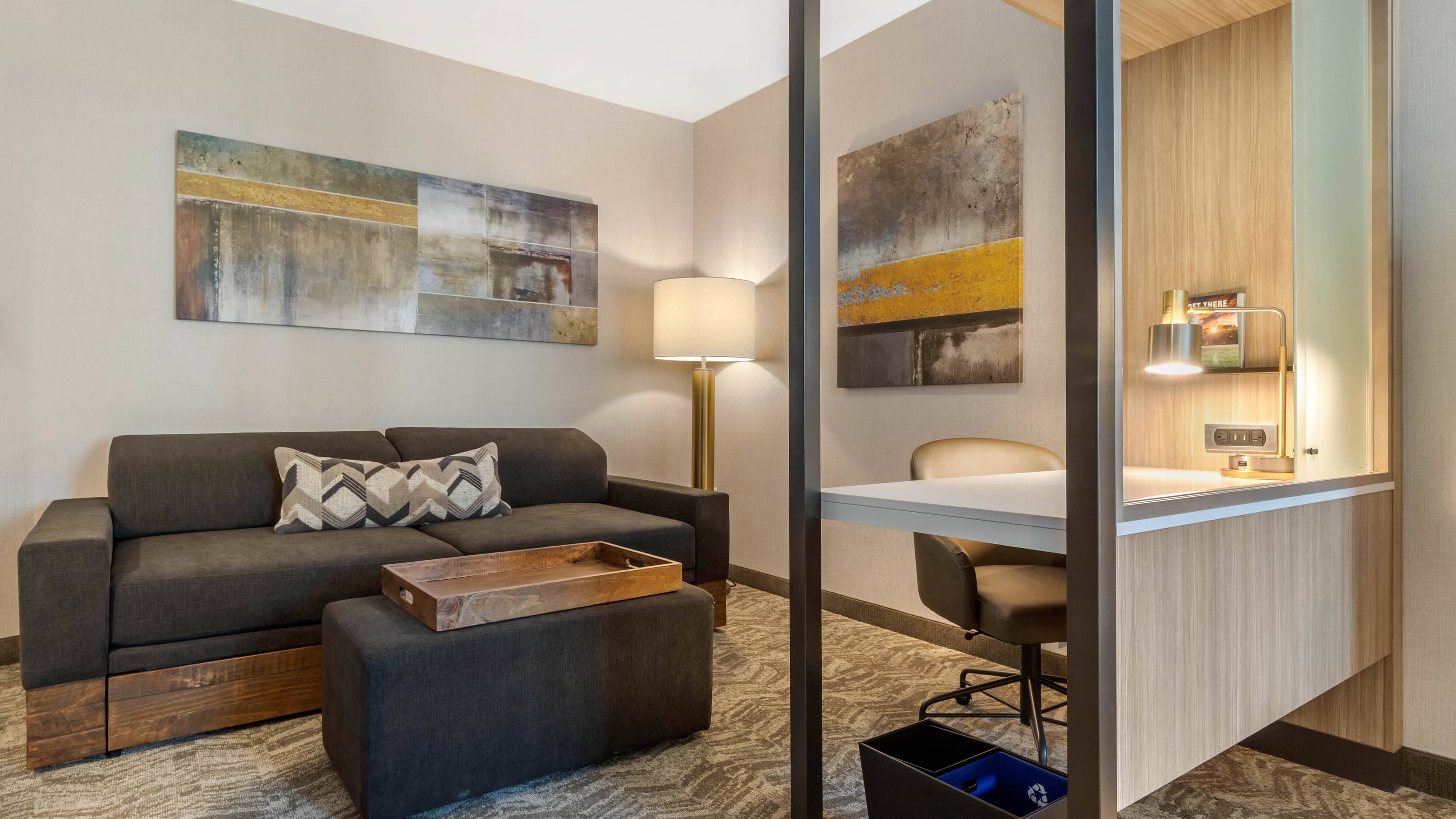 One King Bedroom Suite - Image 3