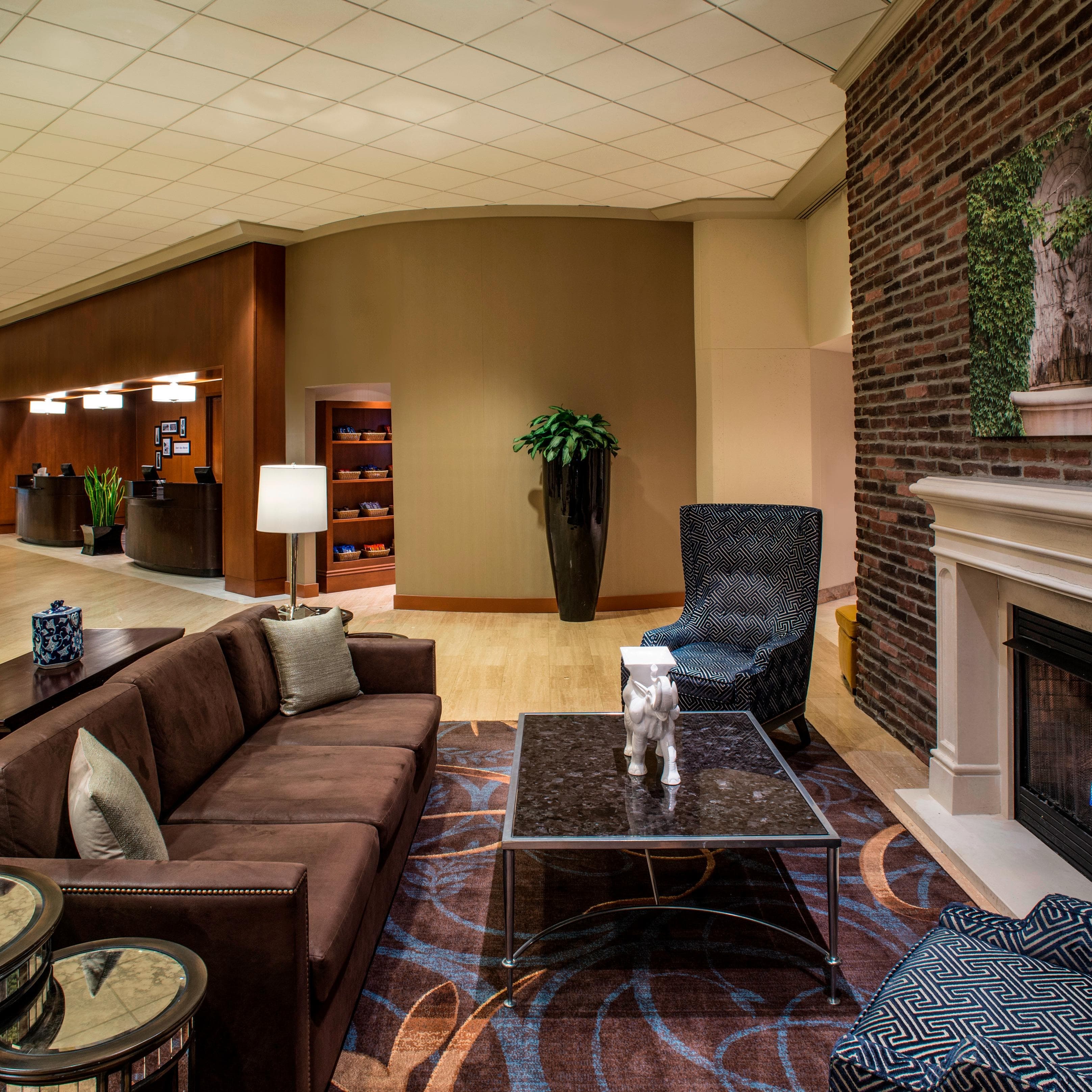 The Plaza Hotel Columbus at Capitol Square