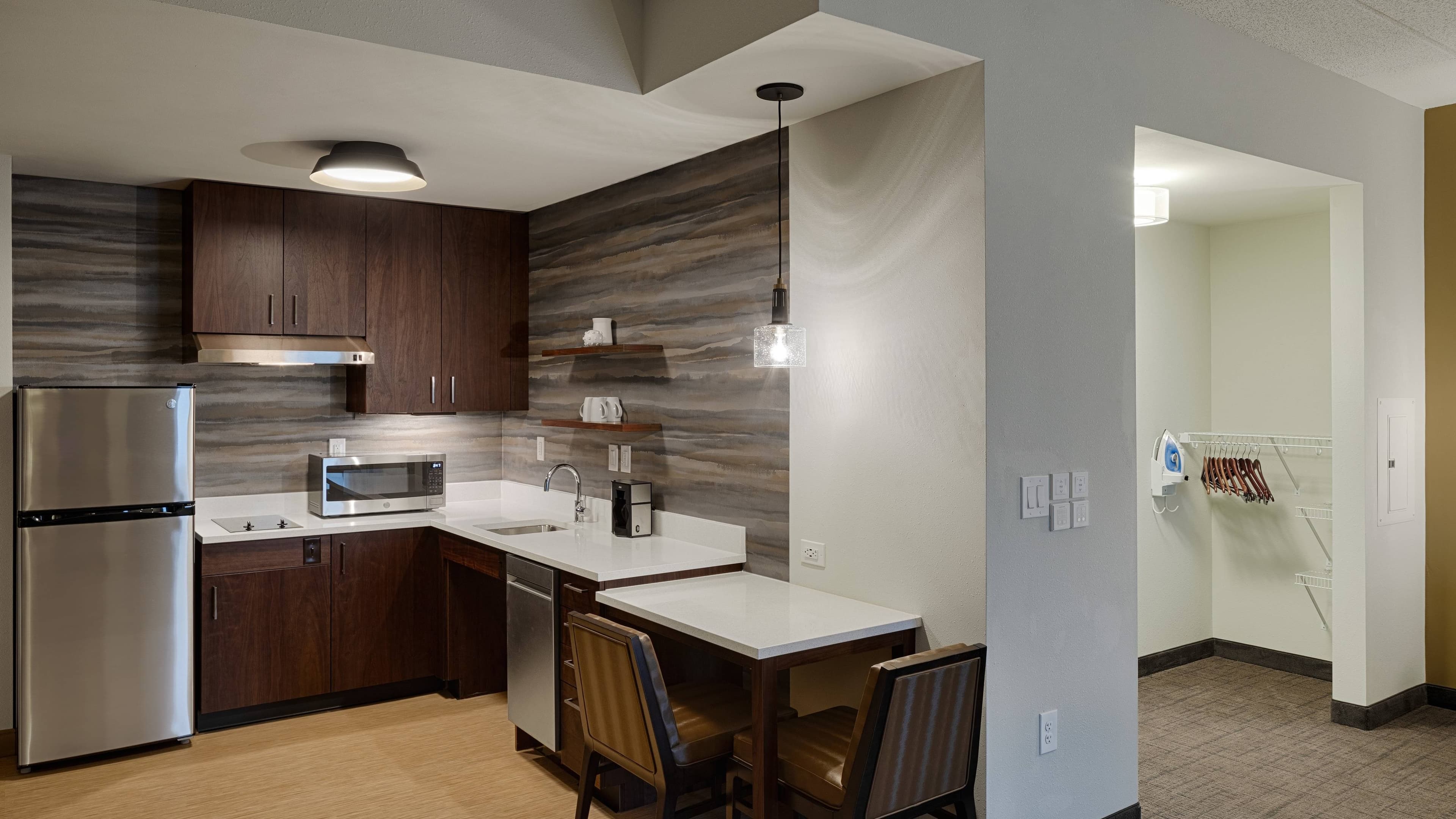 Studio King - Image 3