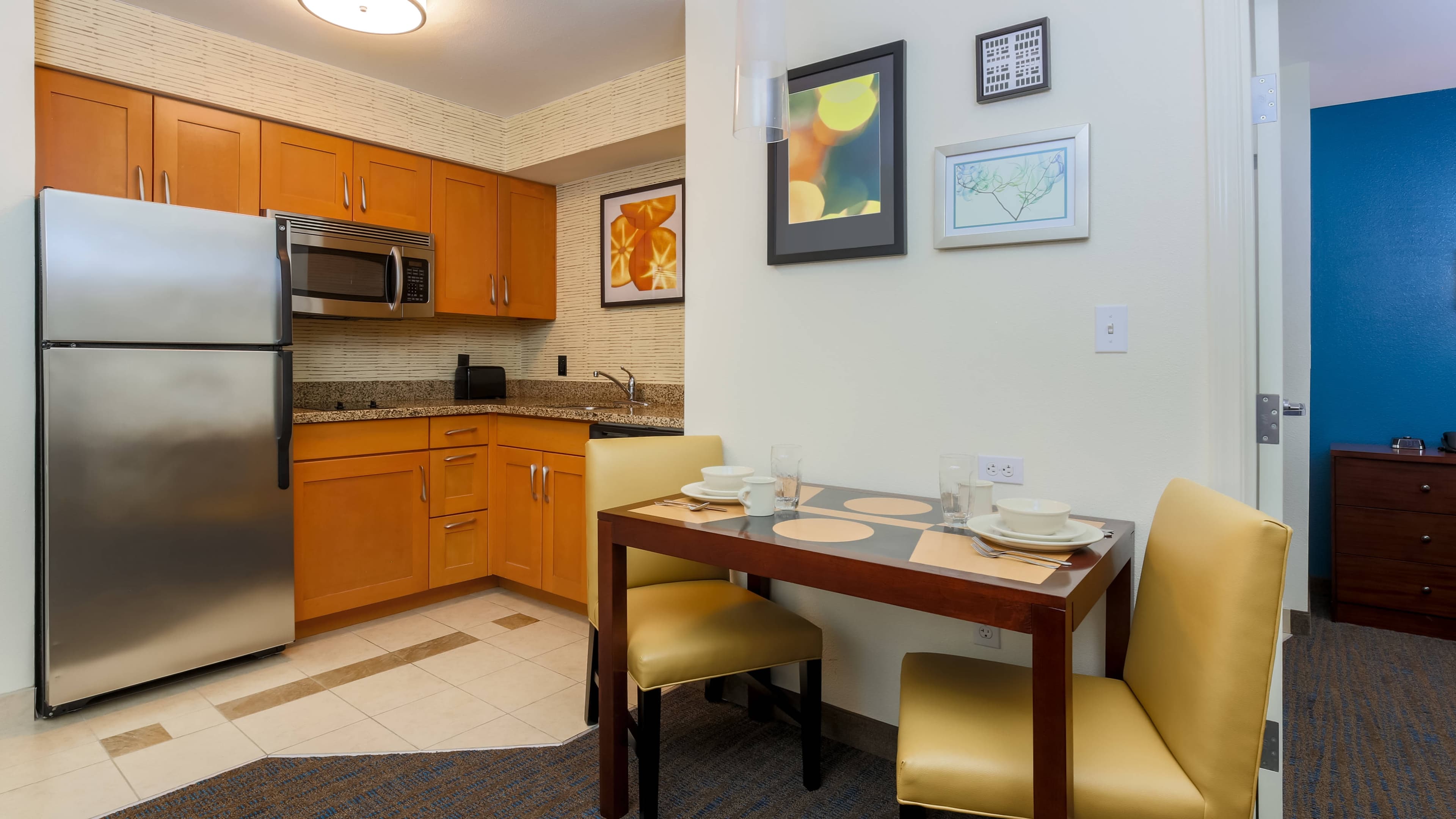 1 Bedroom Suite - Image 2
