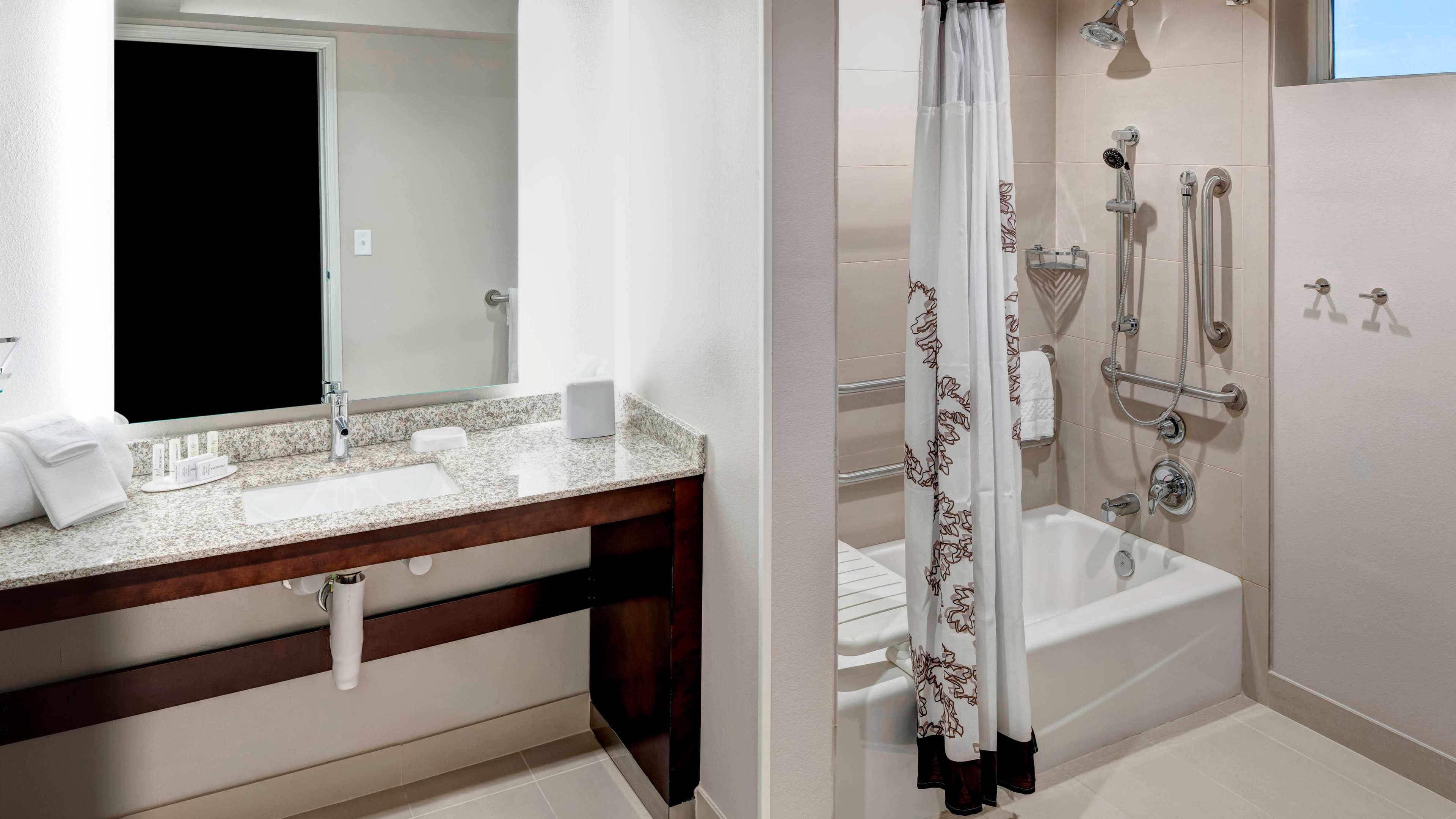 King Studio Suite - Image 5