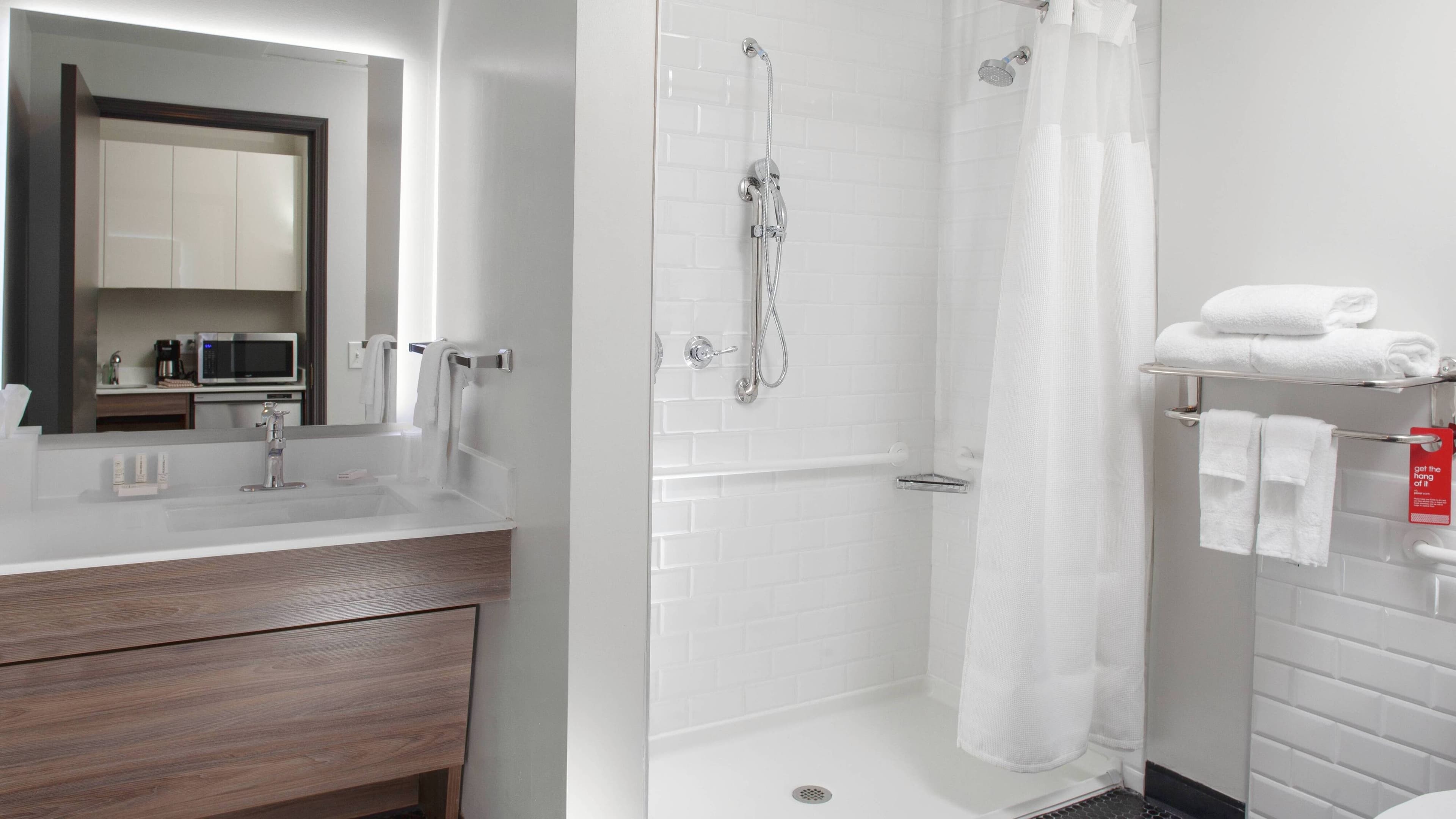 Double Queen - Image 3