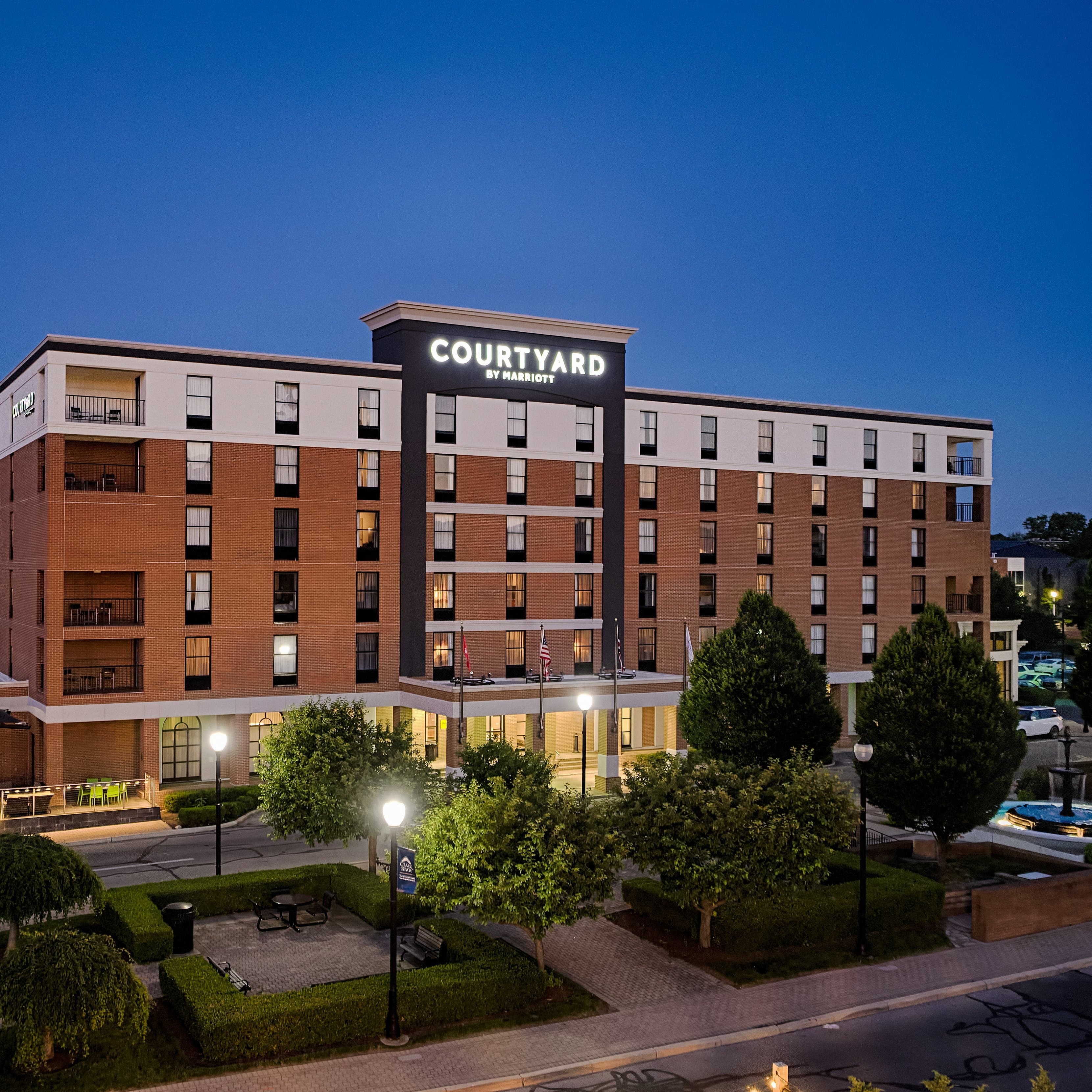 Courtyard Springfield Downtown