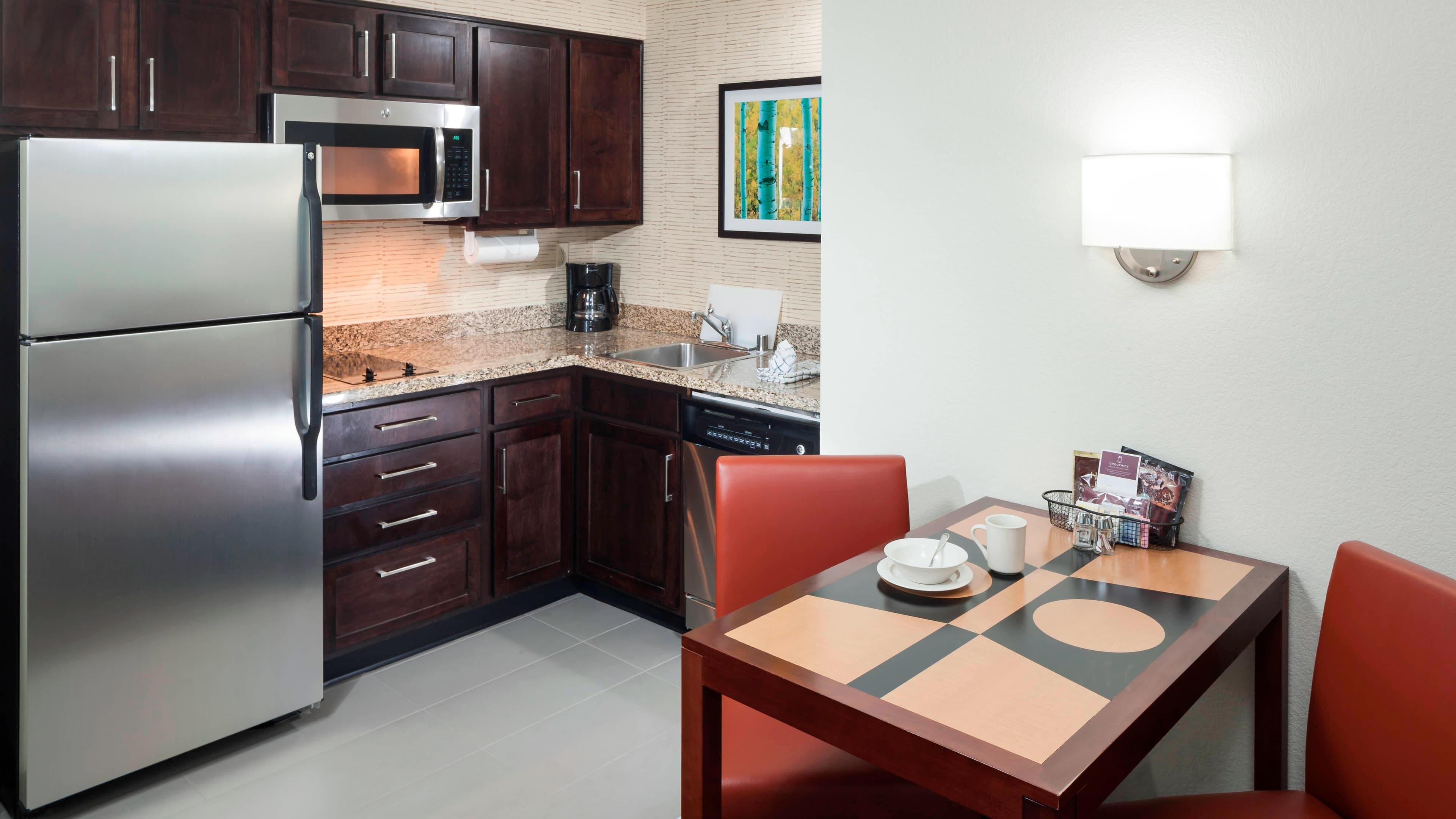 1 Bedroom Suite - Image 2