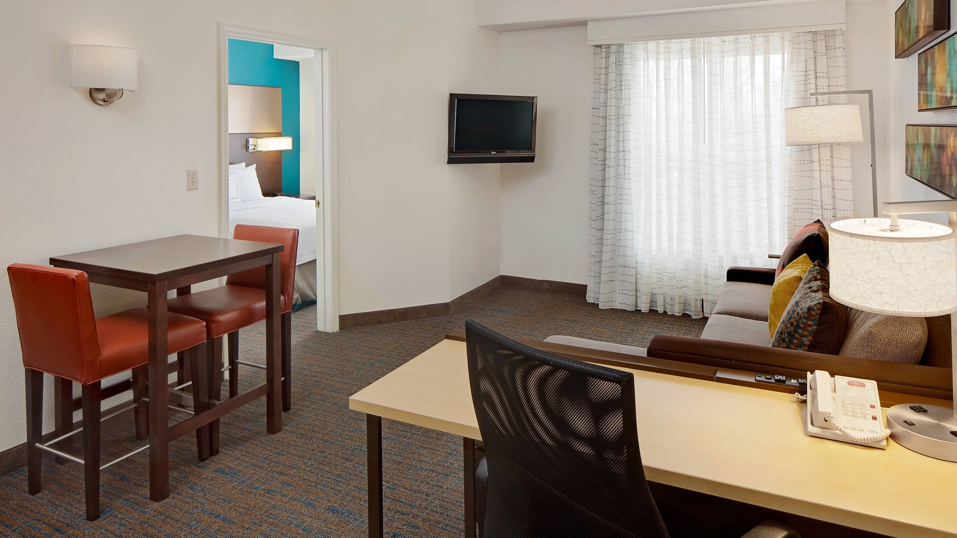 1 Bedroom Suite - Image 1