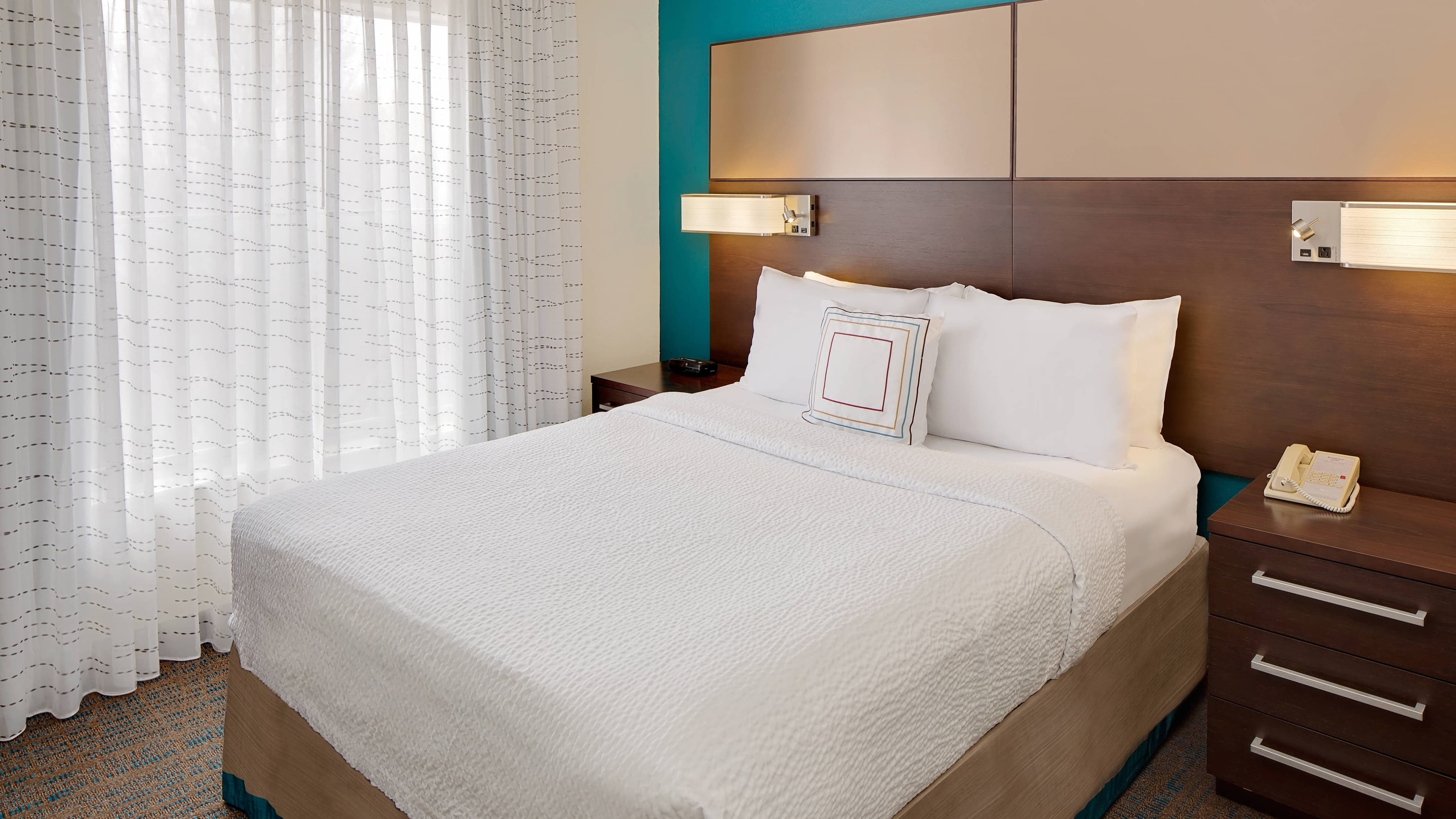 1 Bedroom Suite - Image 3