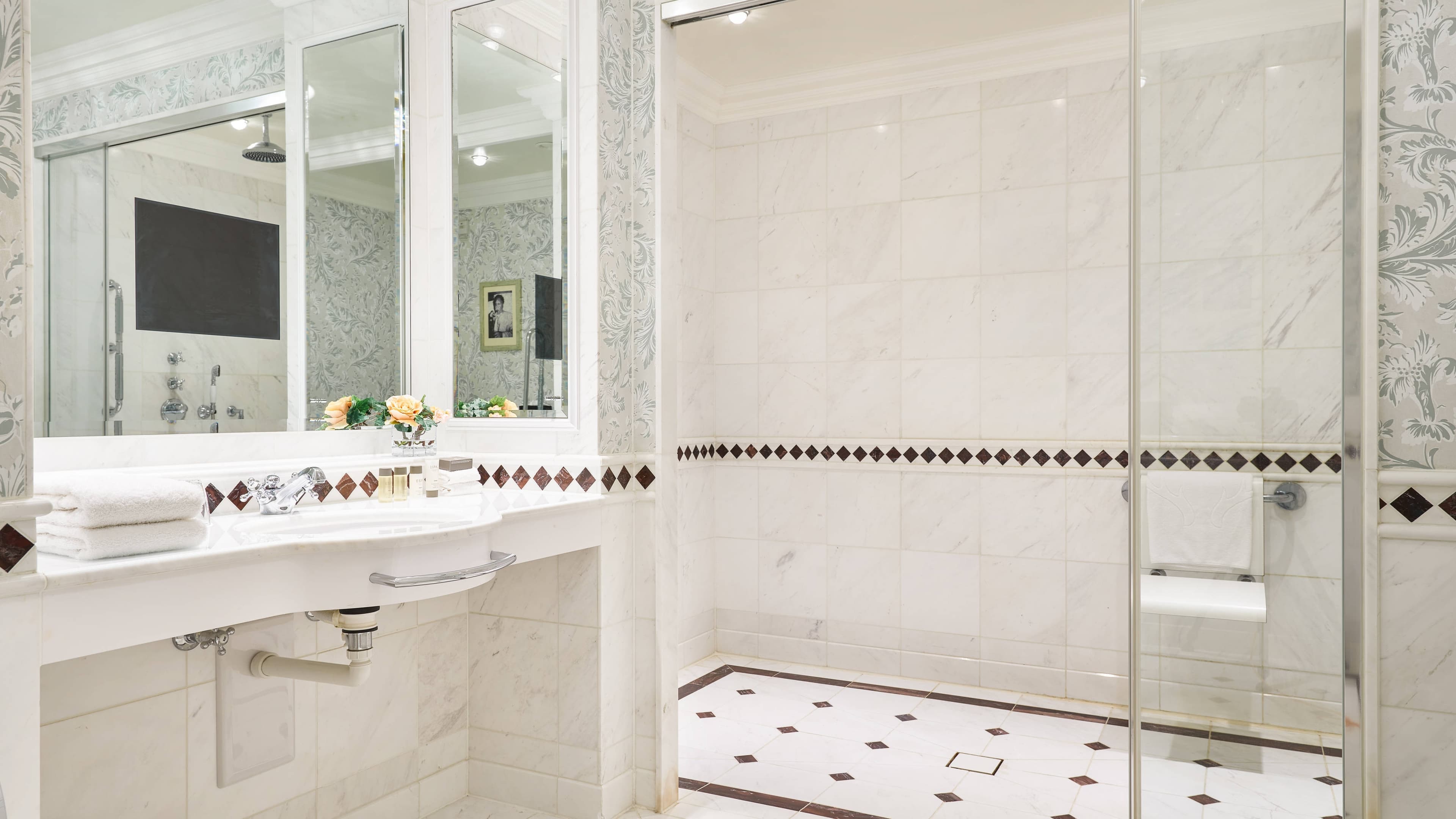 Classic Deluxe - Image 5