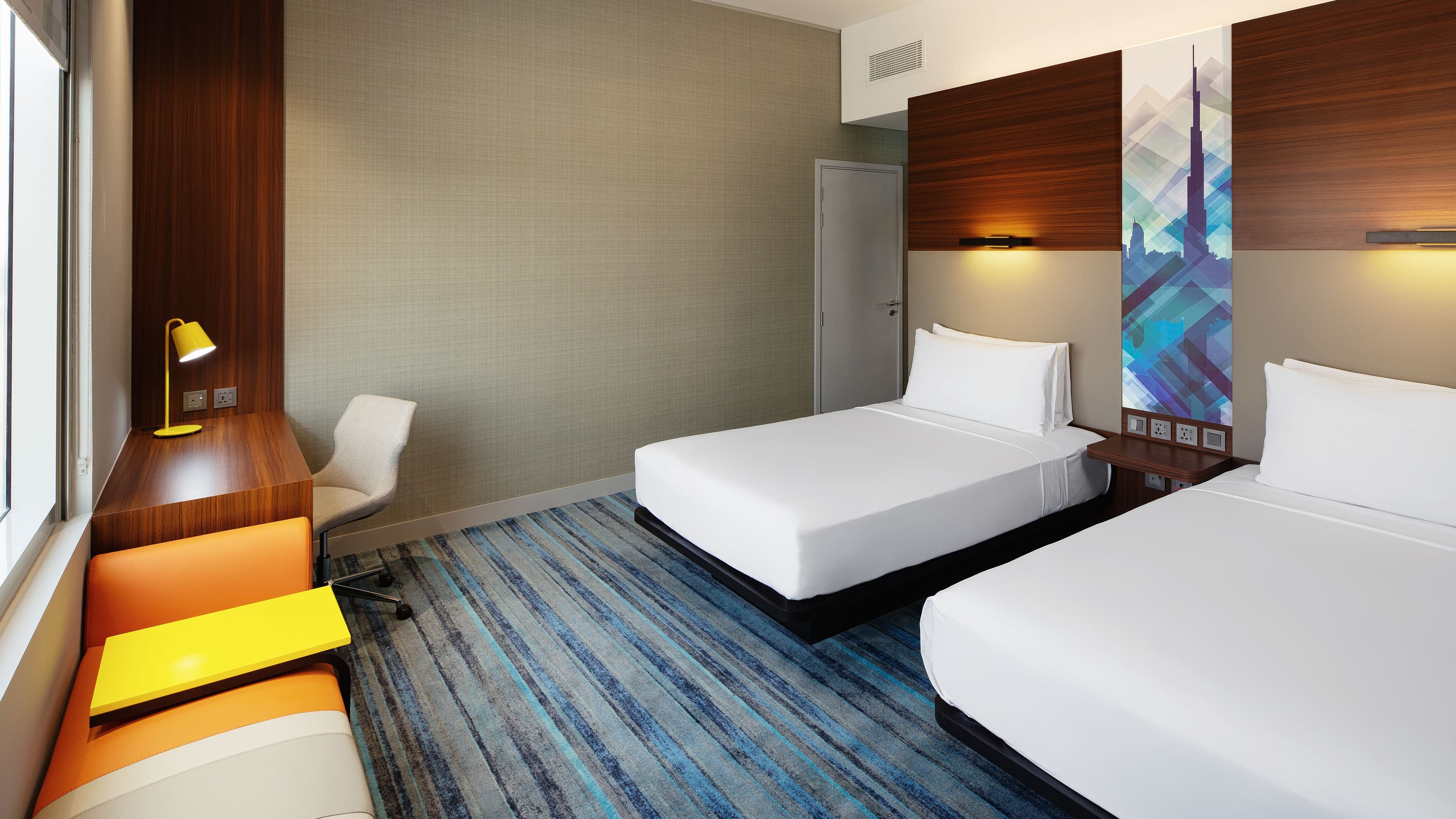 Aloft Room - Image 2