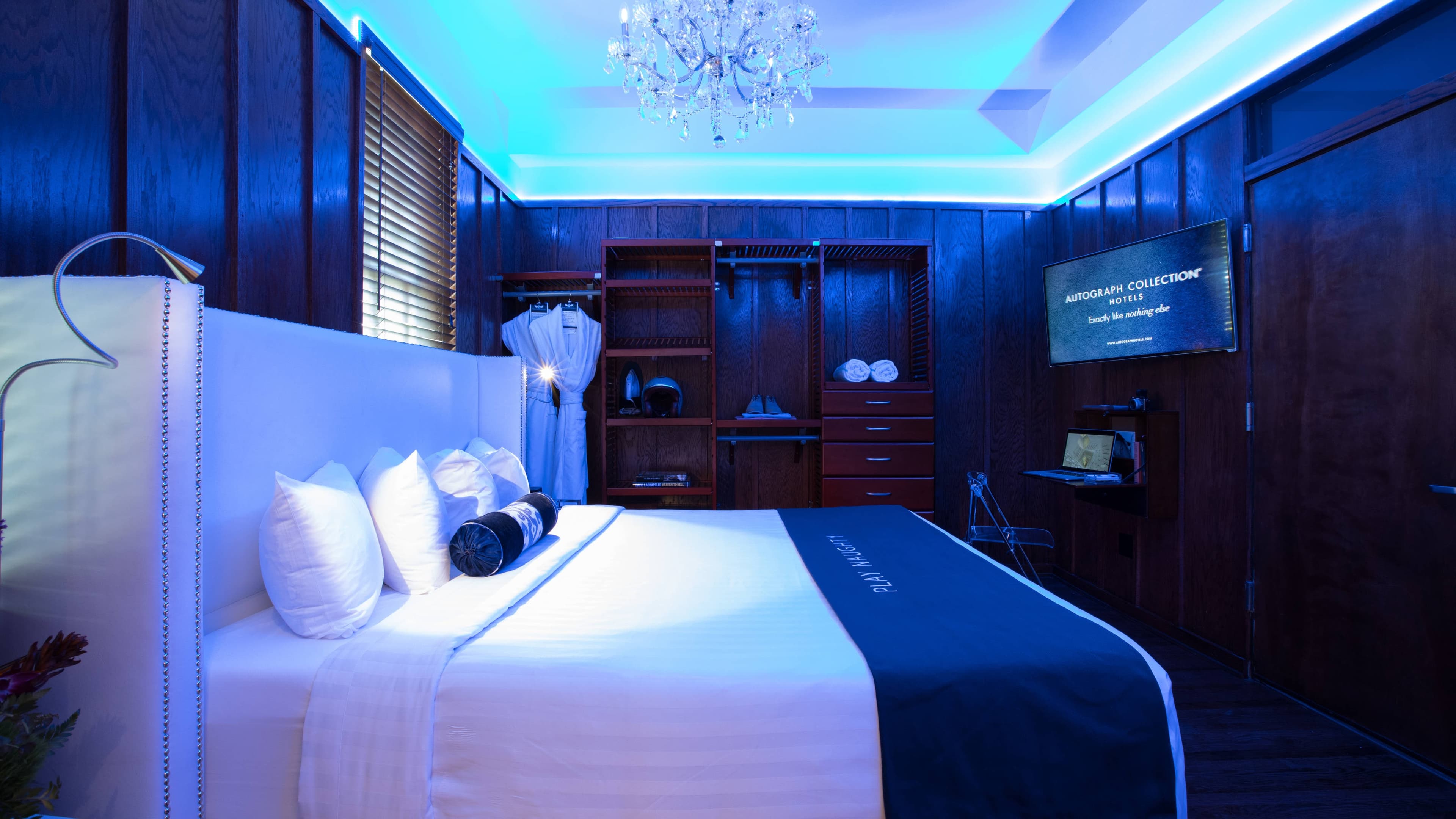 Petite Room - Image 3