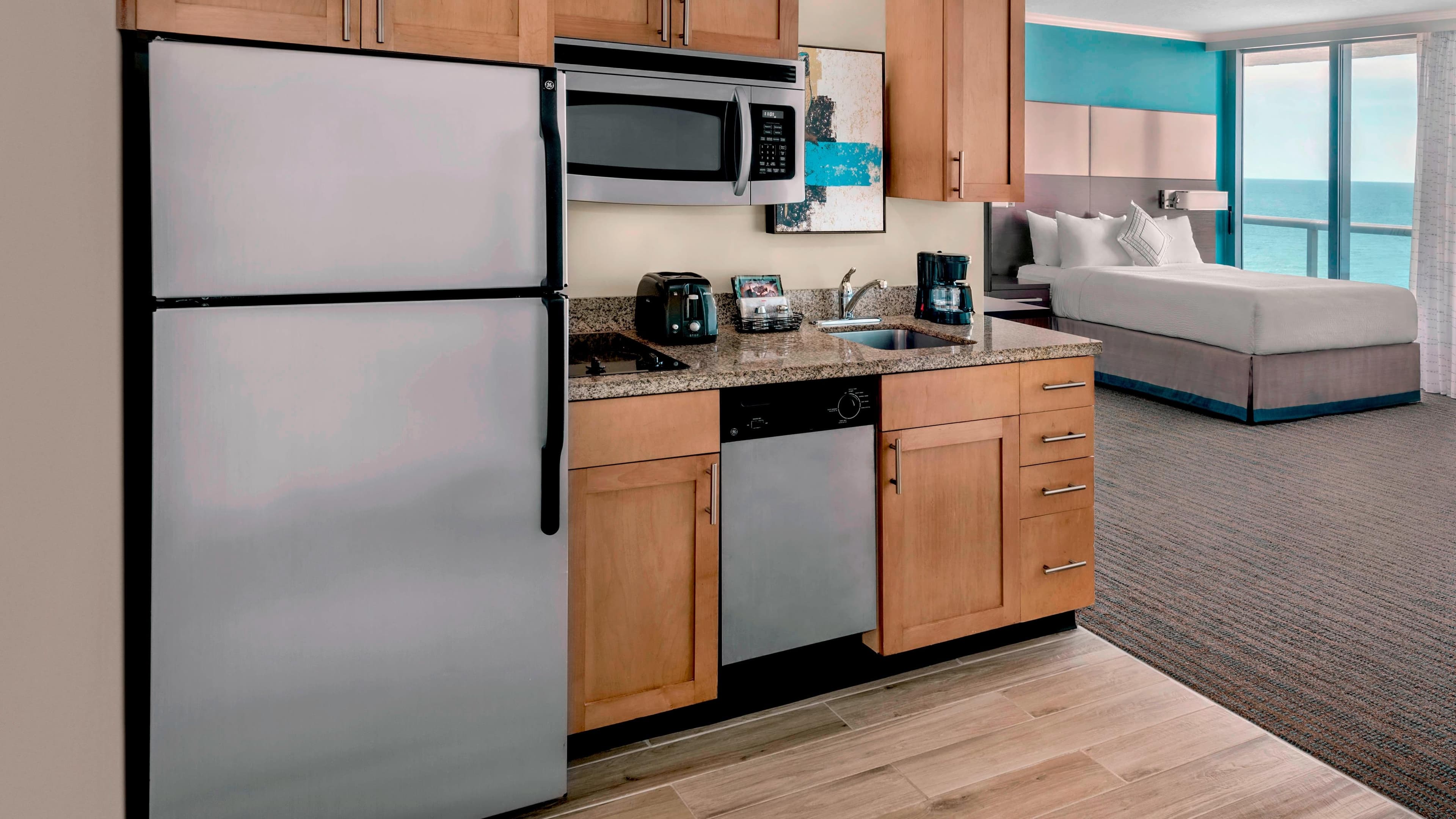 1 King with Balcony - Image 2