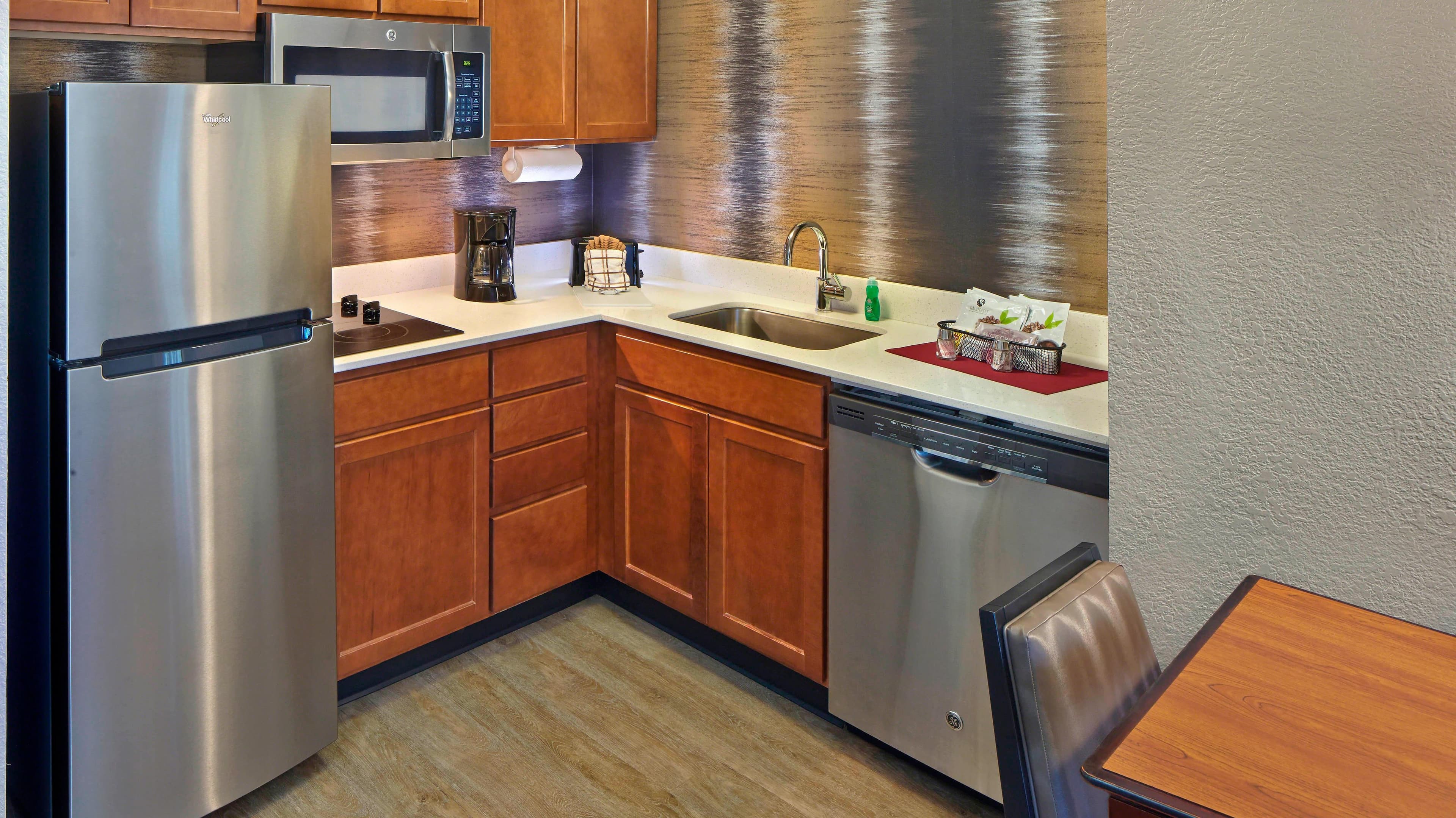 1 Bedroom Suite - Image 3