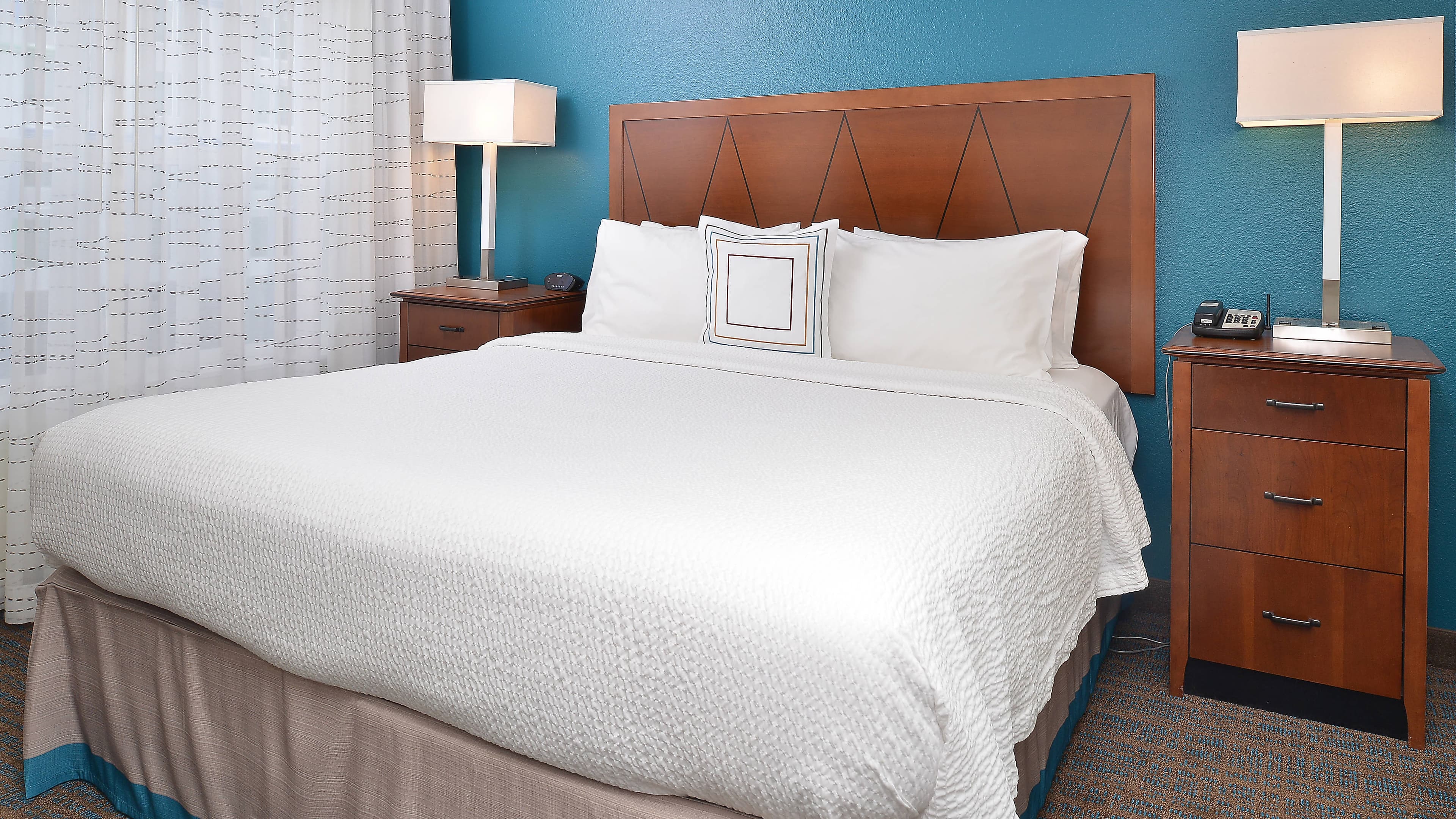 One Bedroom Suite - Image 4