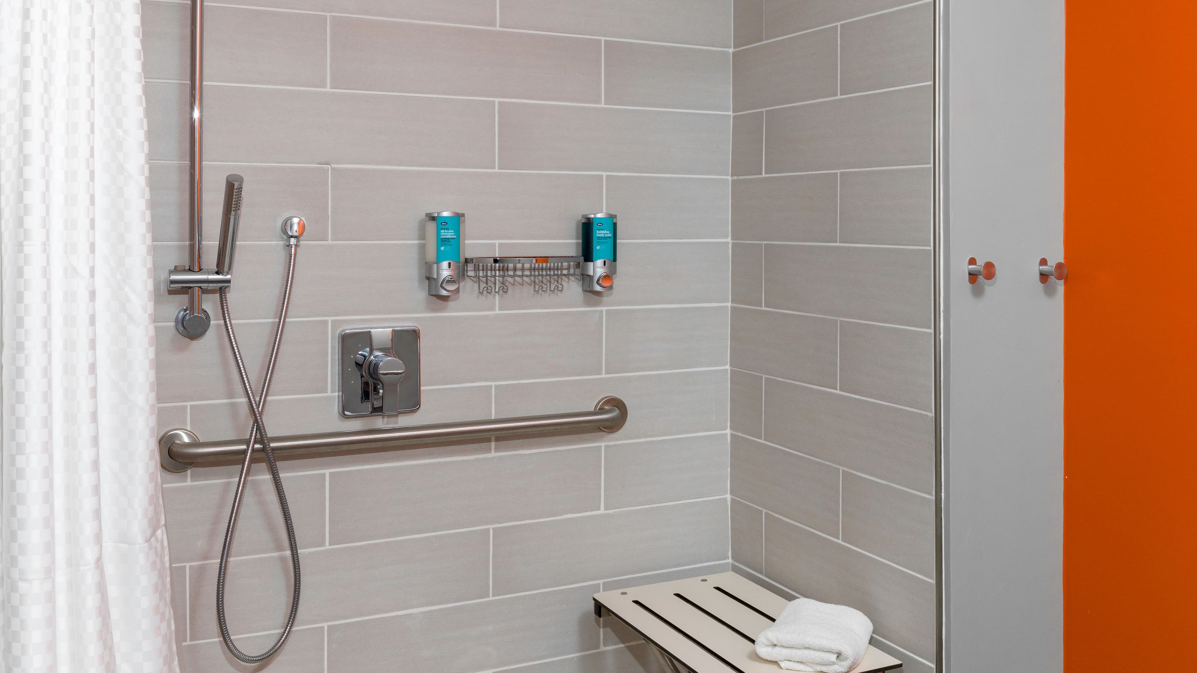 Aloft Room - Image 5