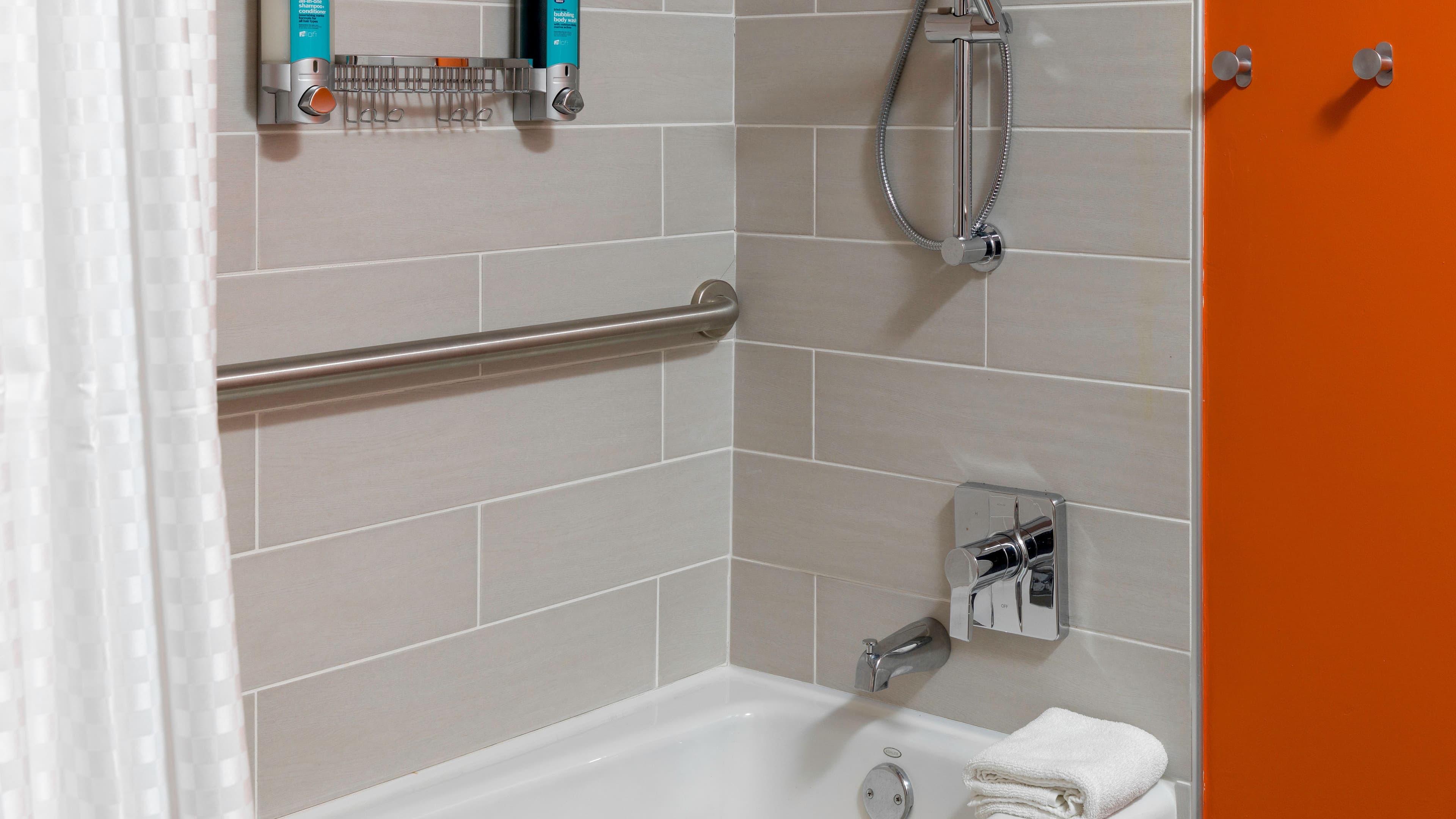 Aloft Room - Image 4