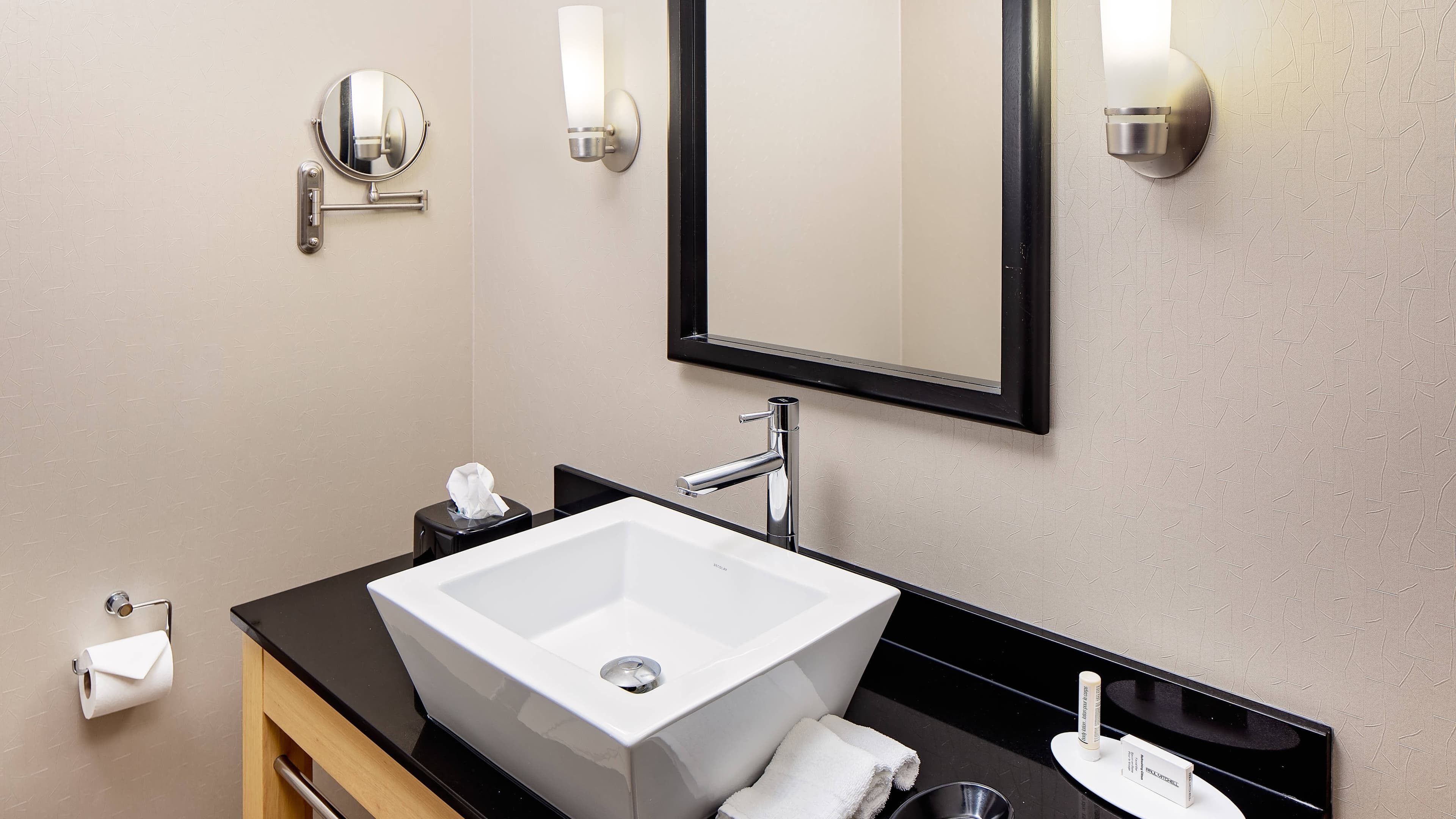 1 Bedroom Suite - Image 4