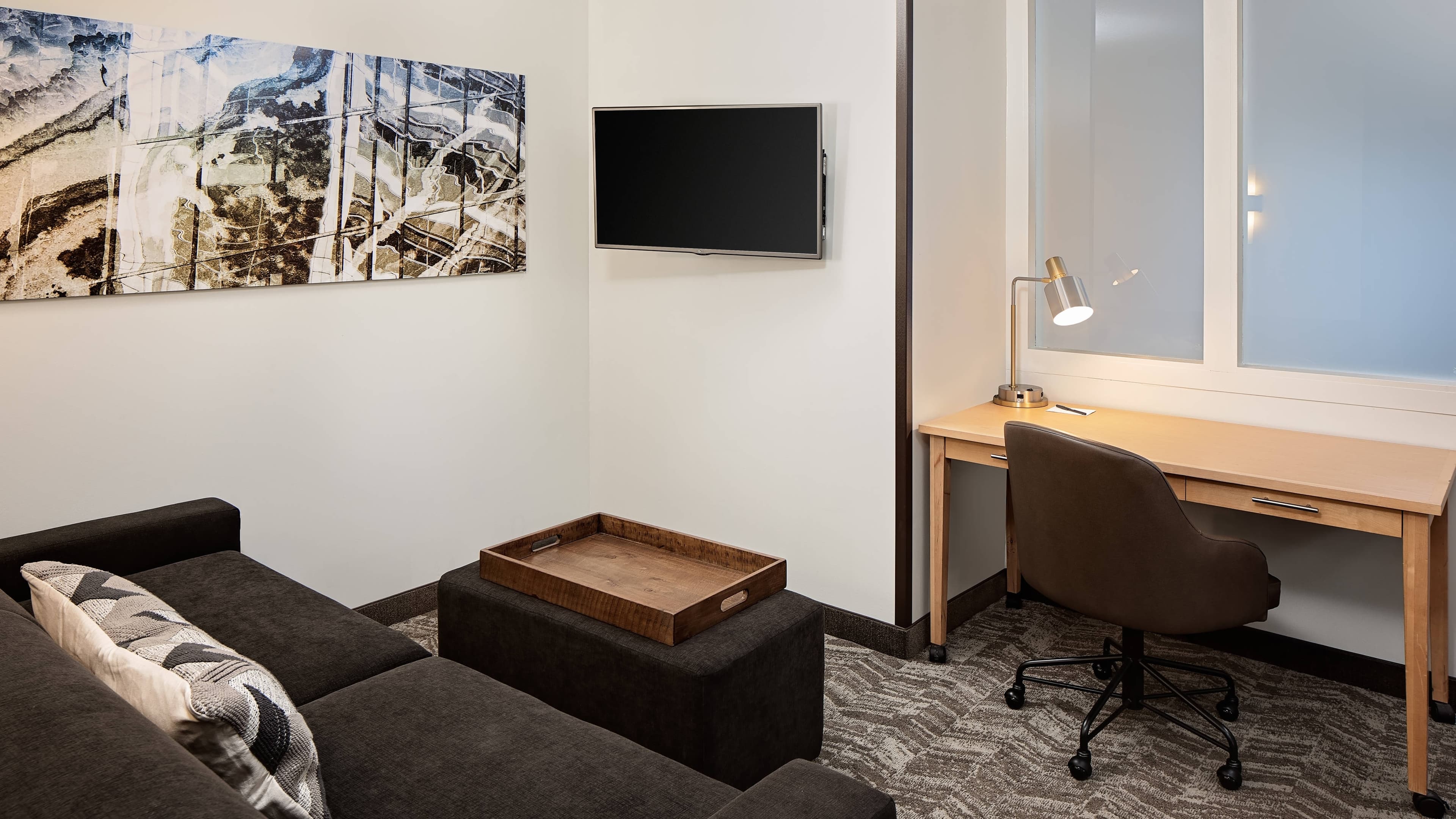 1 Bedroom Suite - Image 2