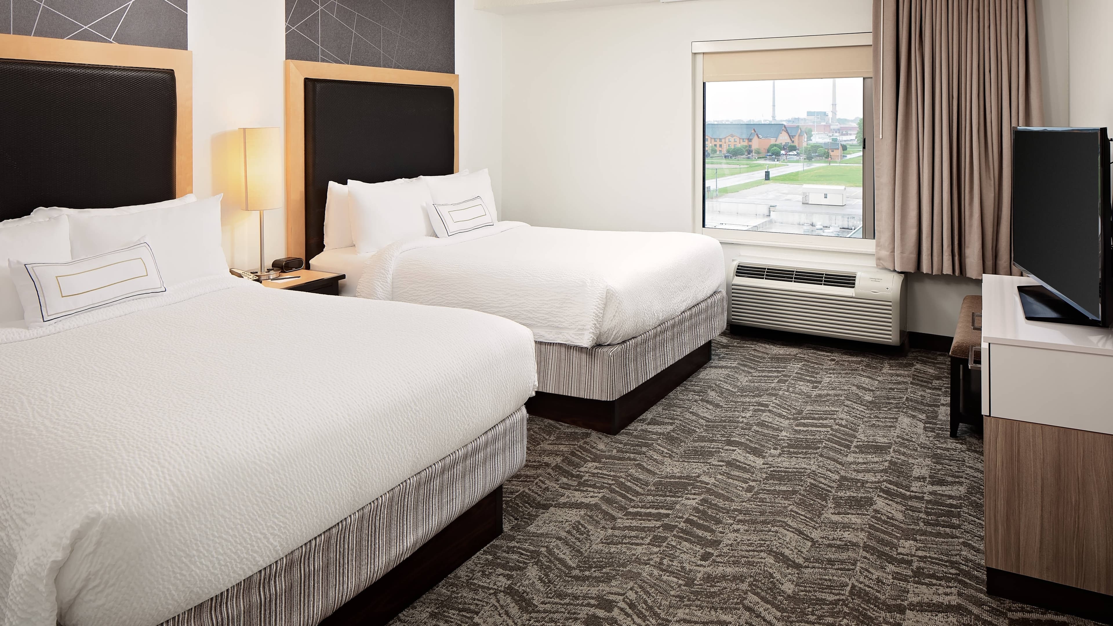 1 Bedroom Suite - Image 3