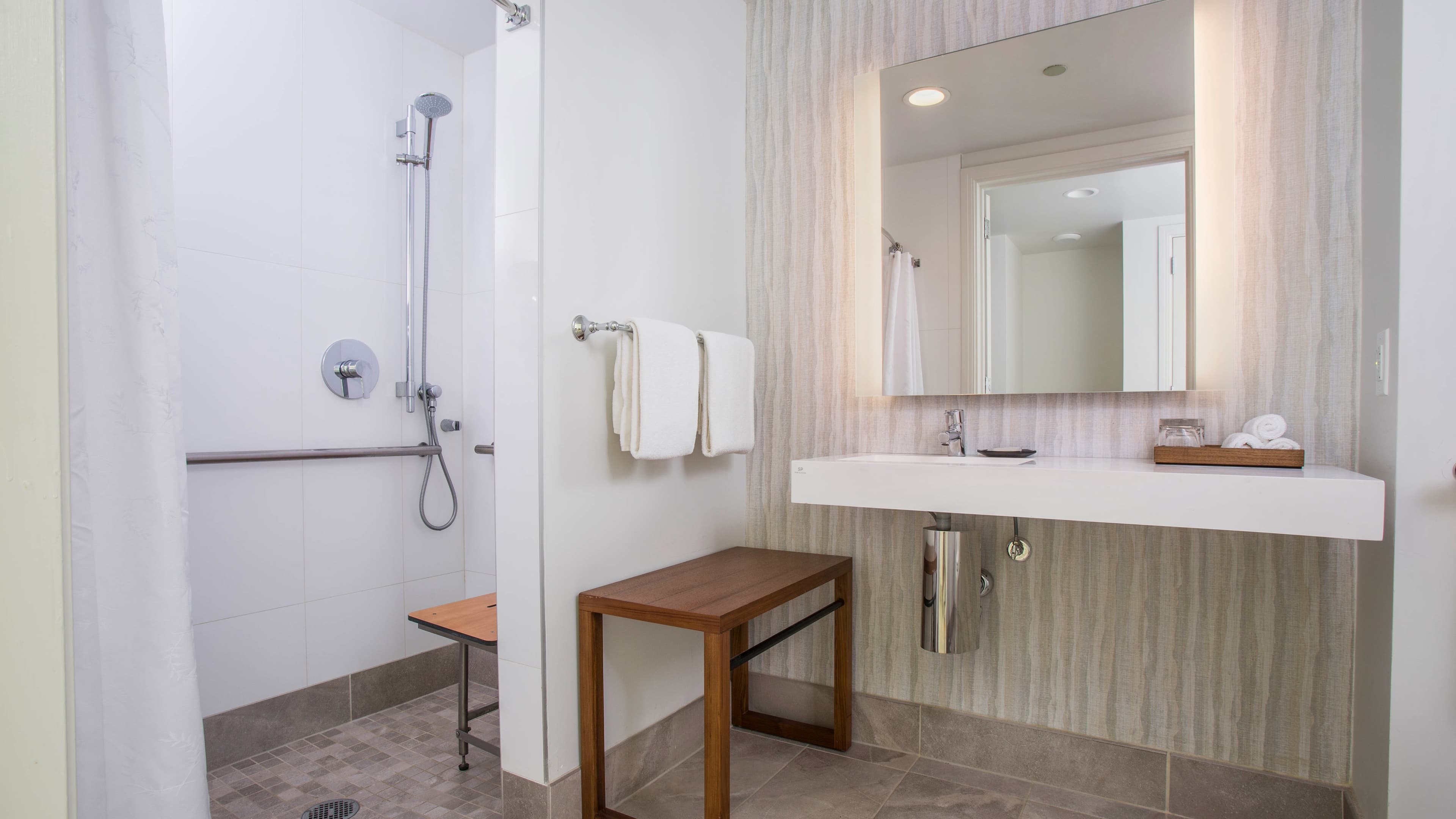 Resort View King - Image 5