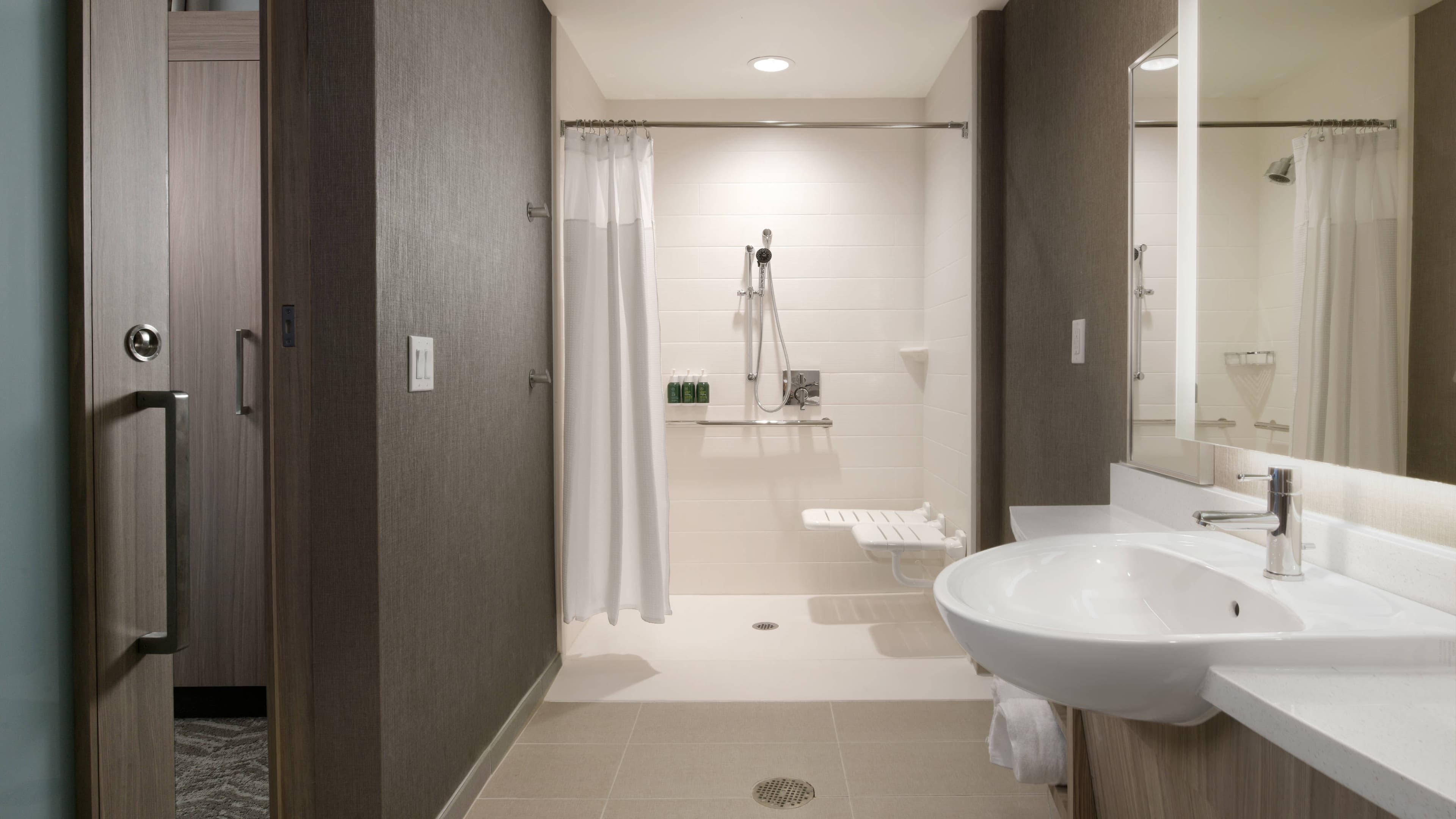 King Suite - Image 8