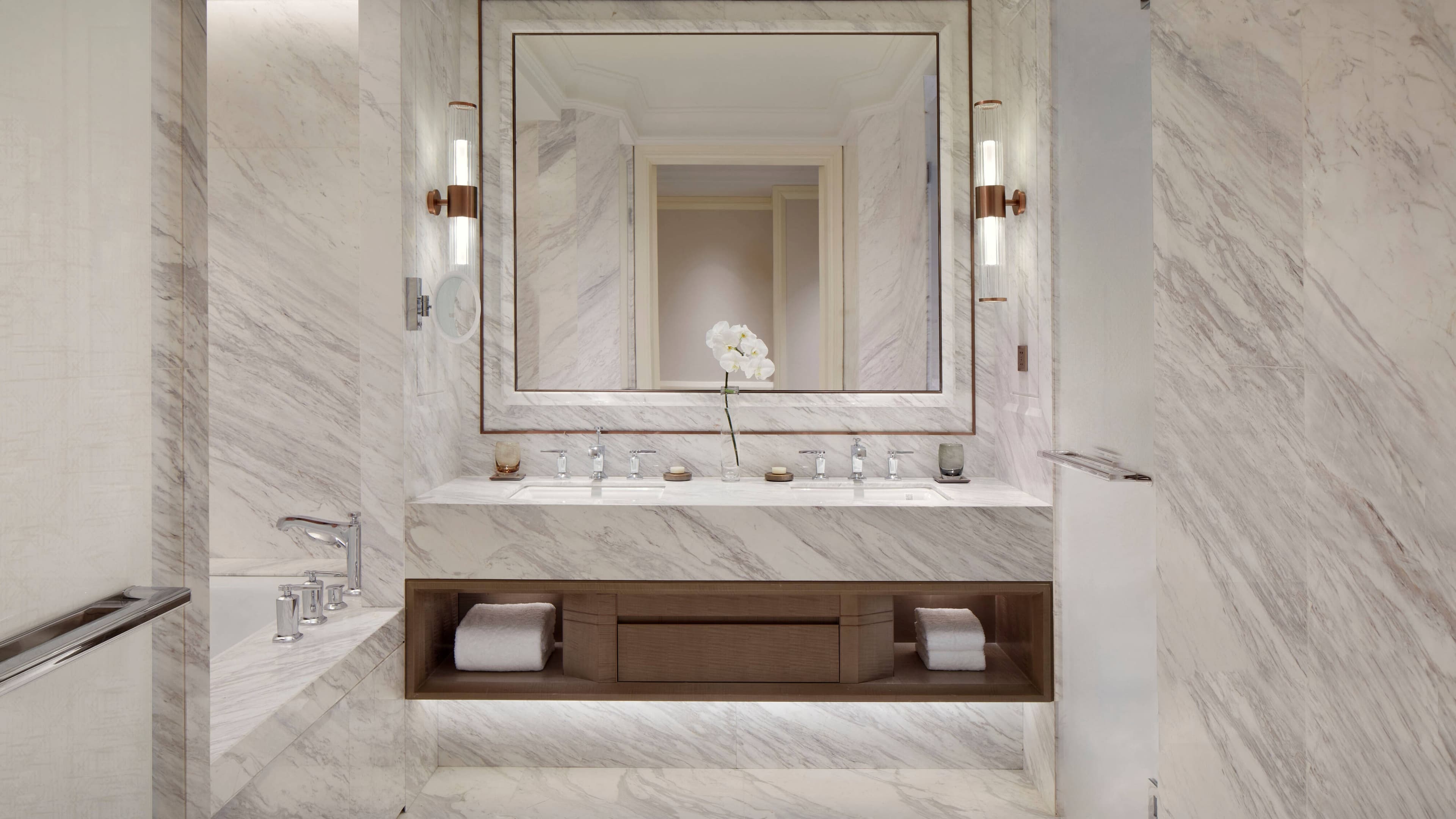 Deluxe Guest room - Image 1