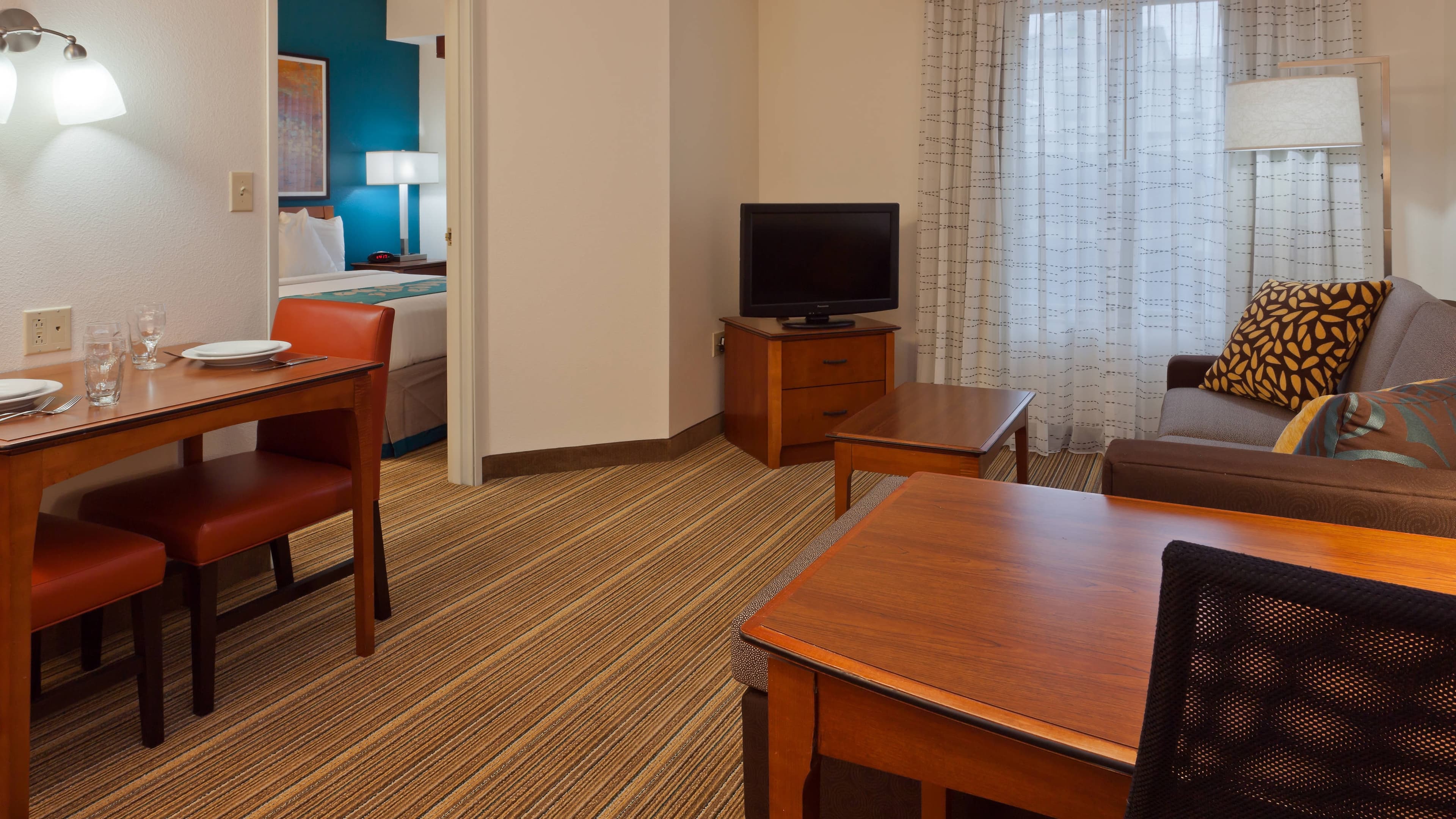 1 Bedroom Suite - Image 1