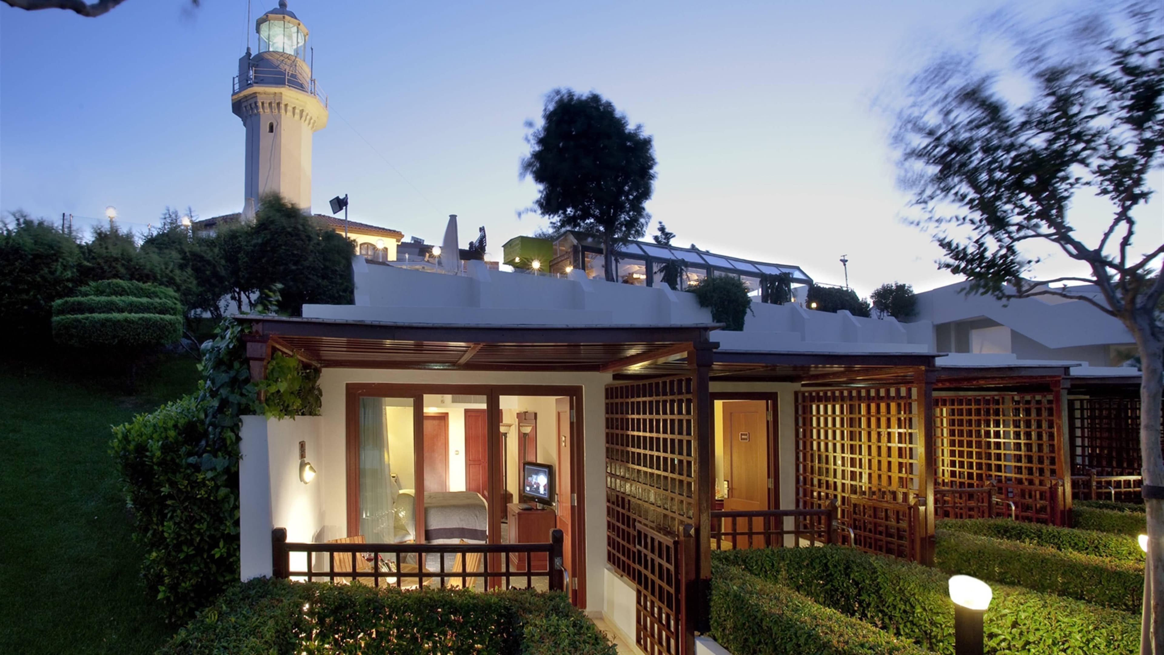 Garden Room 1 King Bed - Image 5