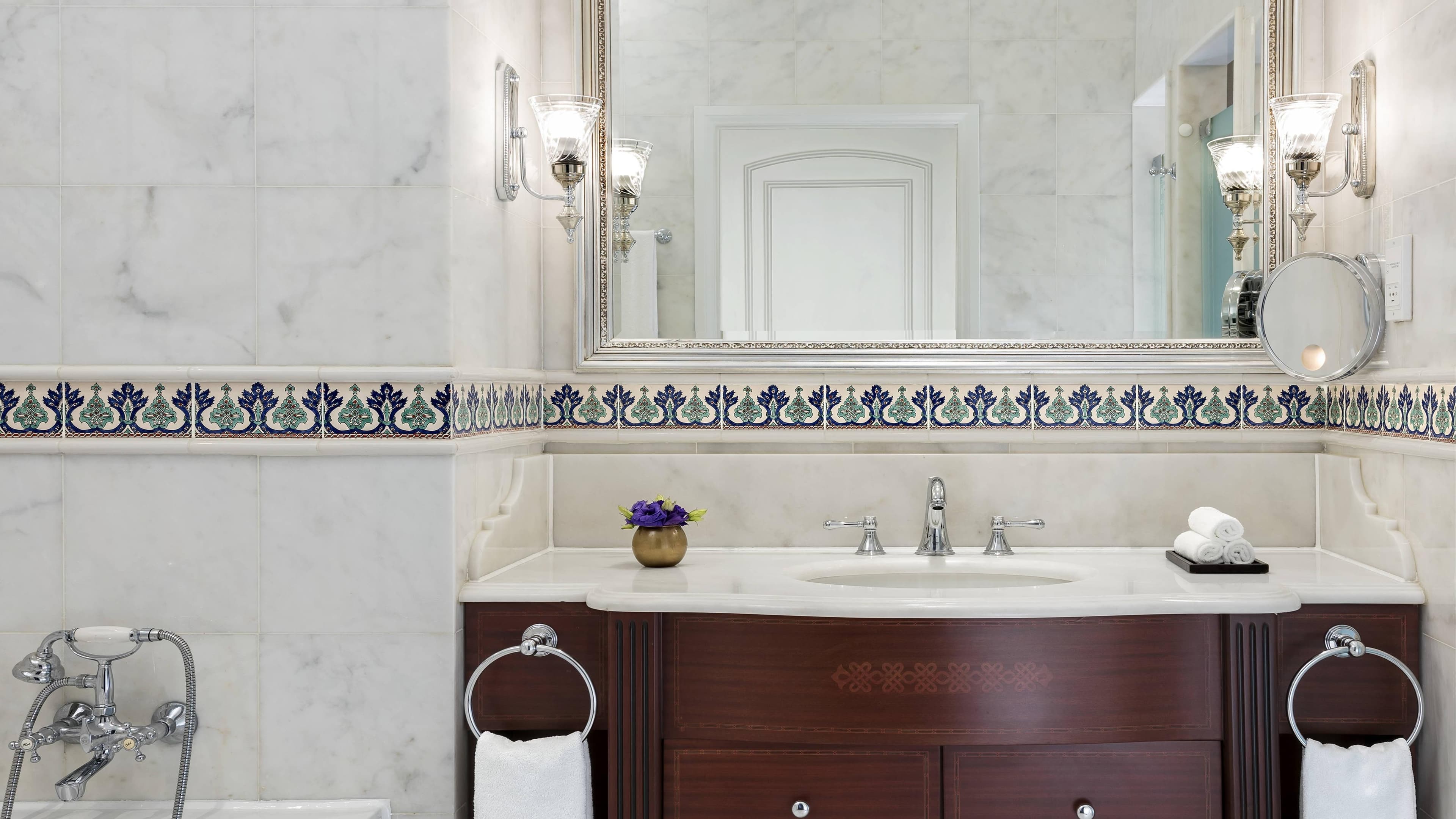 Twin Room Park View - Image 3