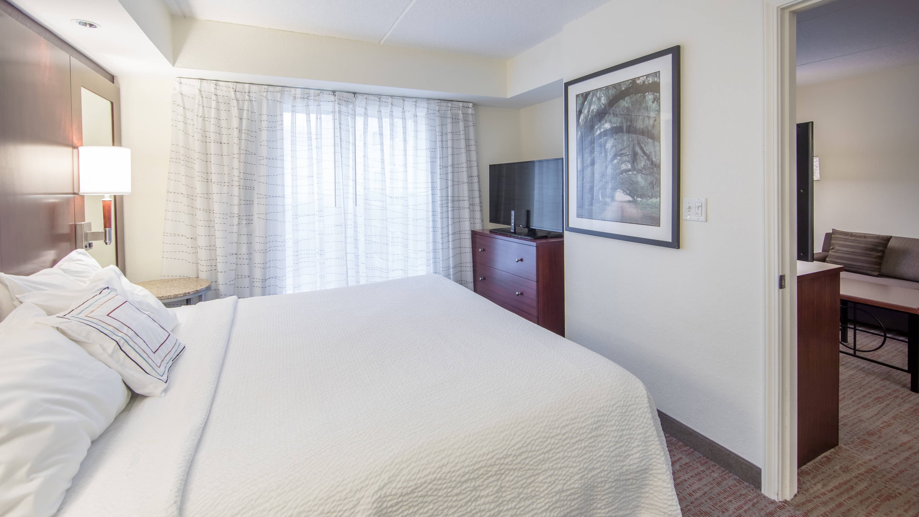 1 Bedroom Suite - Image 2