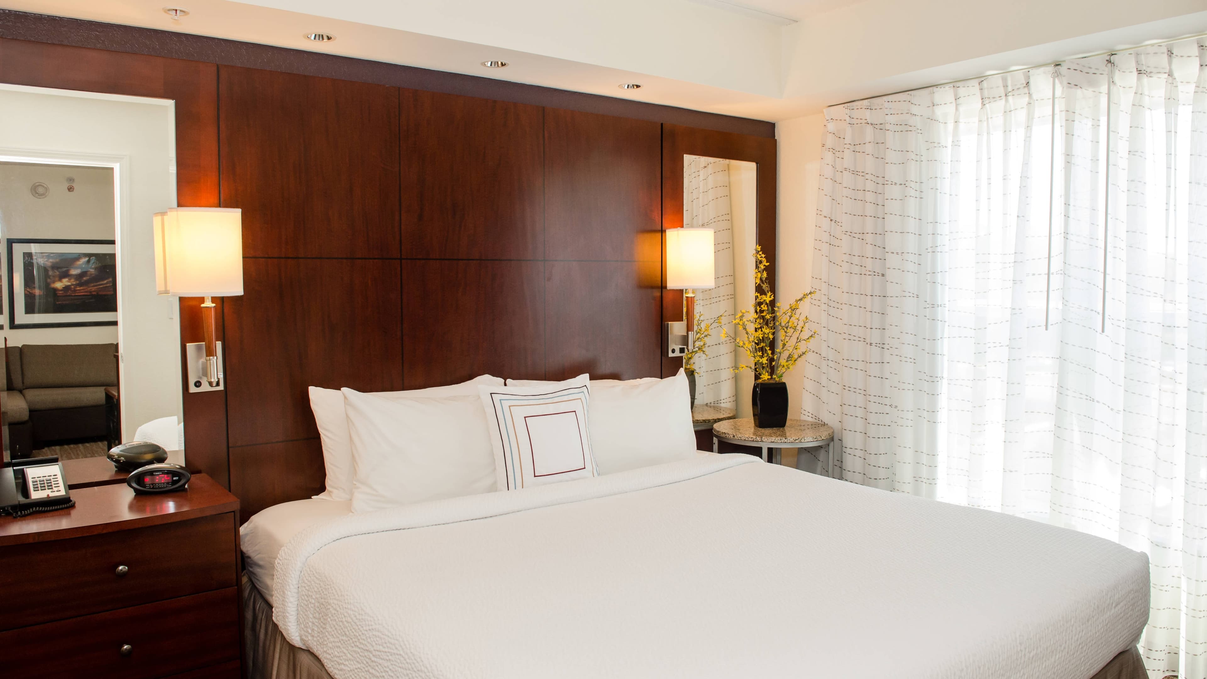 1 Bedroom Suite - Image 15