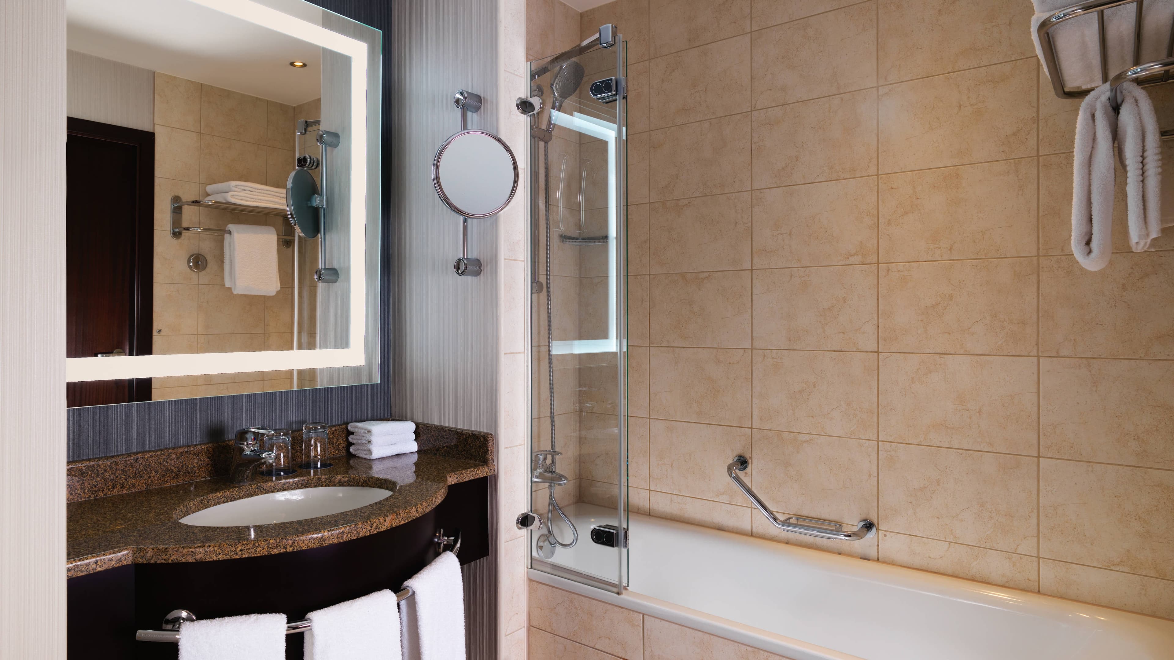 Grand Deluxe - Image 7