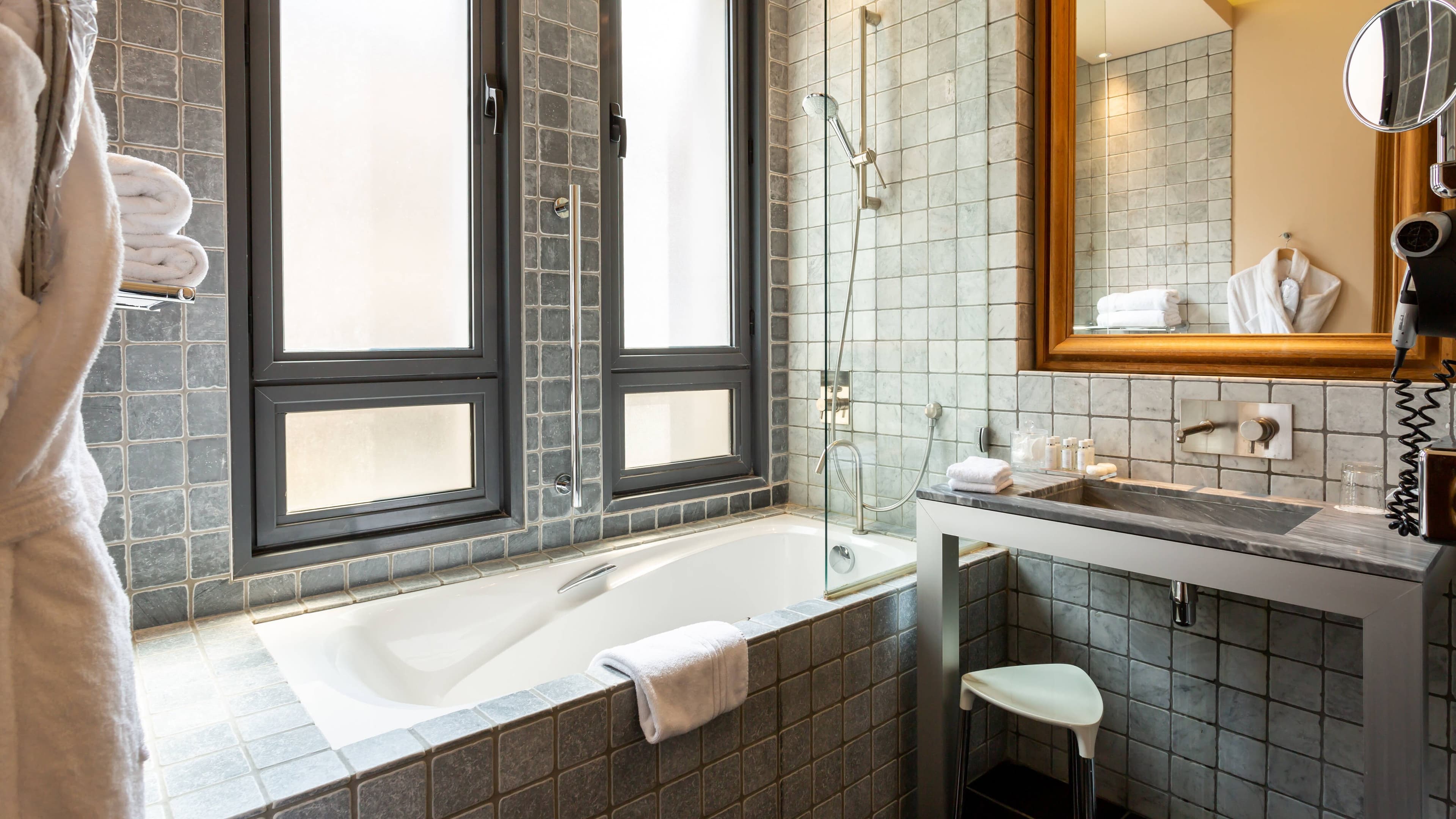 Standard Twin - Image 3